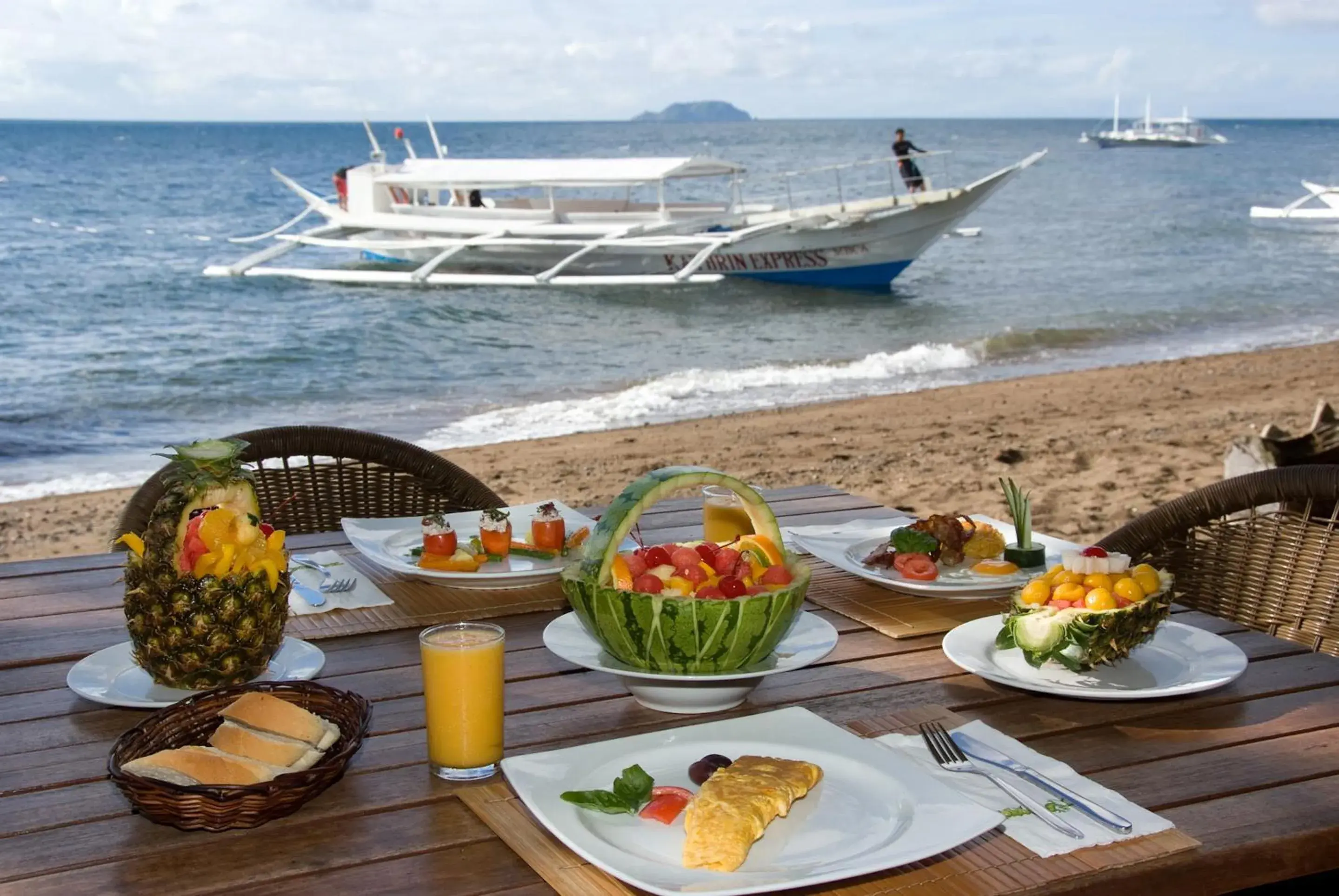 American breakfast in Atlantis Dive Resort Dumaguete