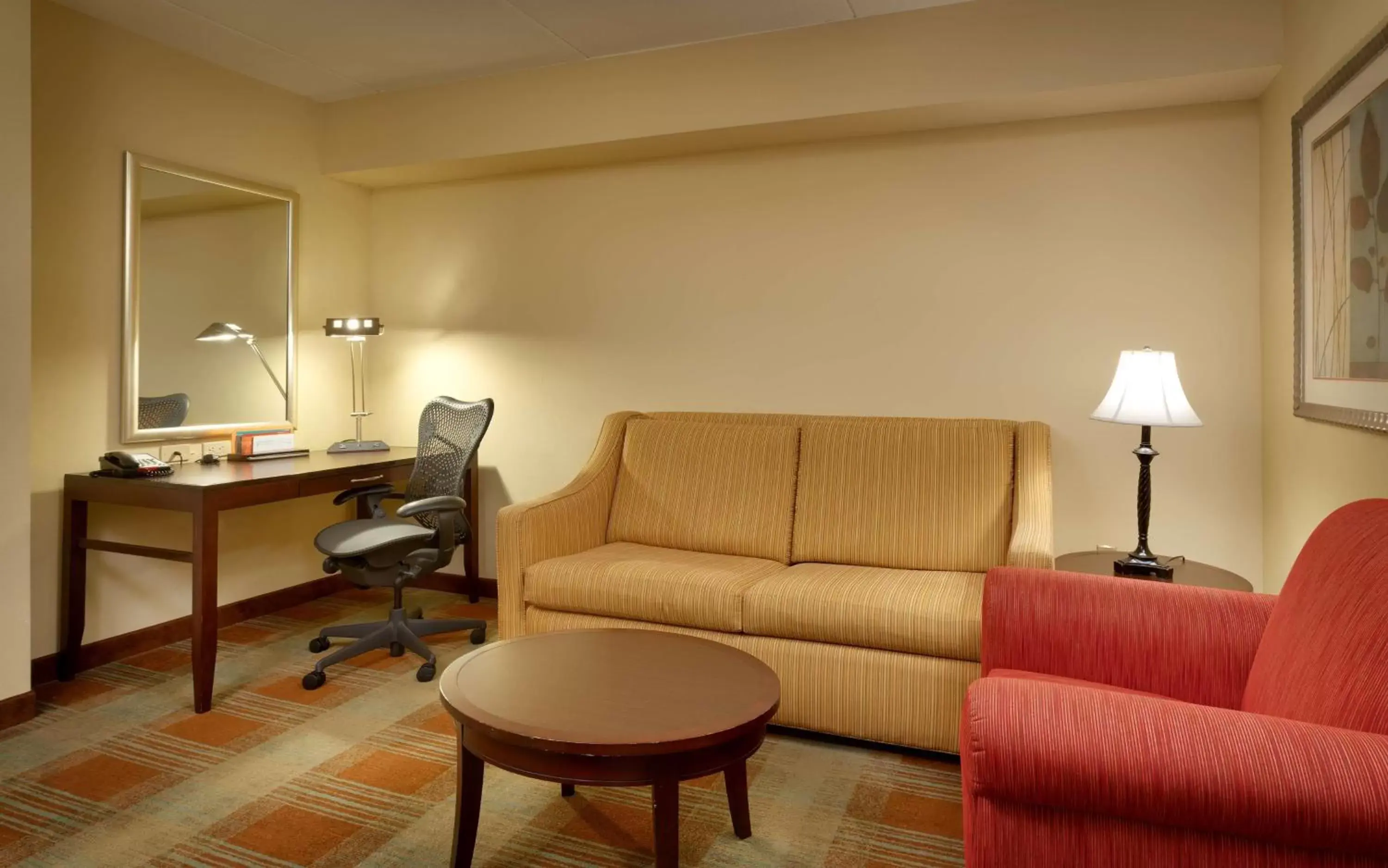 Bedroom, Seating Area in Hilton Garden Inn Clarksville