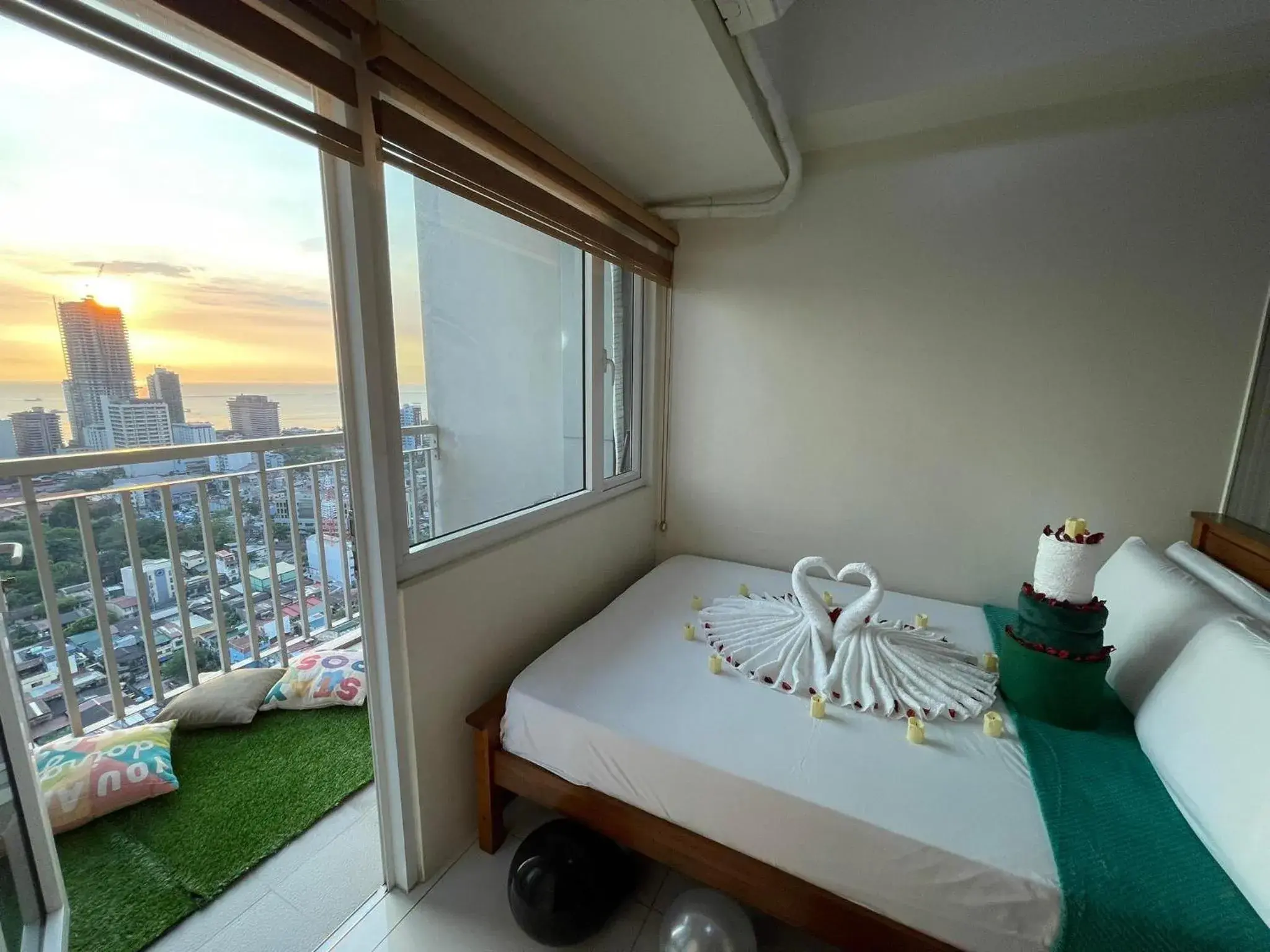 Bed in Green Residences Stays by PBYY Bed in Green Residences Stays by PBYY