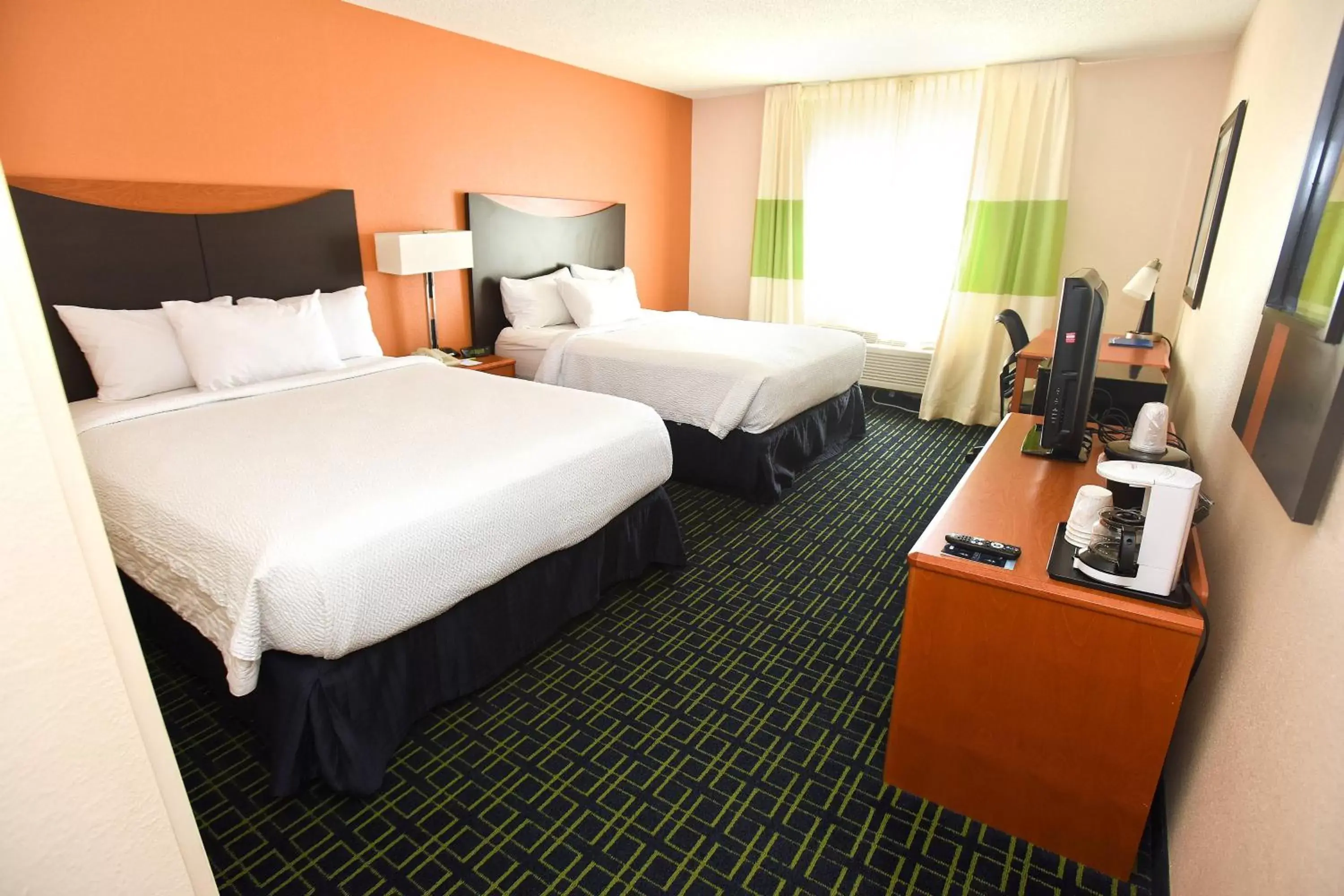 Photo of the whole room, Bed in Fairfield Inn Topeka