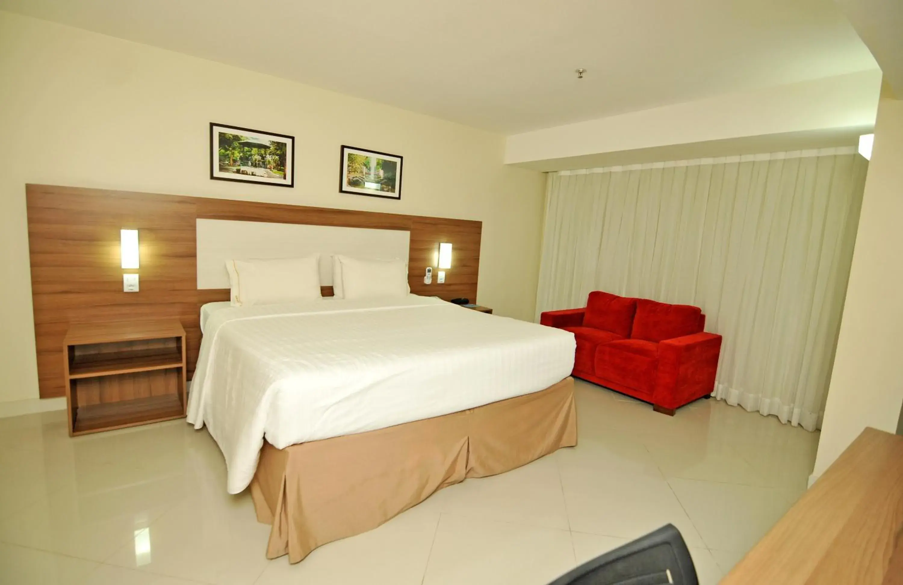 Photo of the whole room, Bed in Holiday Inn Express Belem Ananindeua, an IHG Hotel