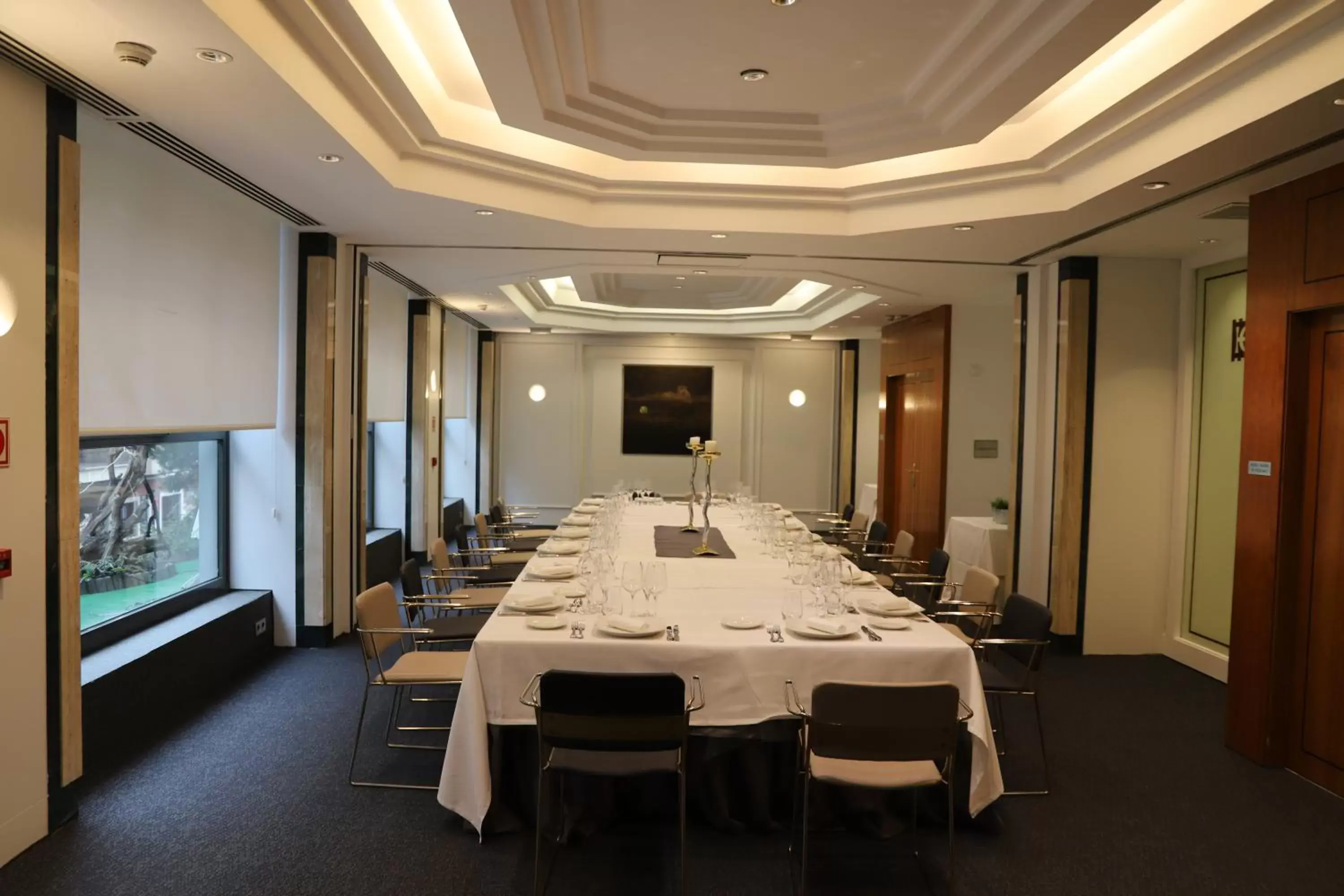 Business facilities in Hotel Olid