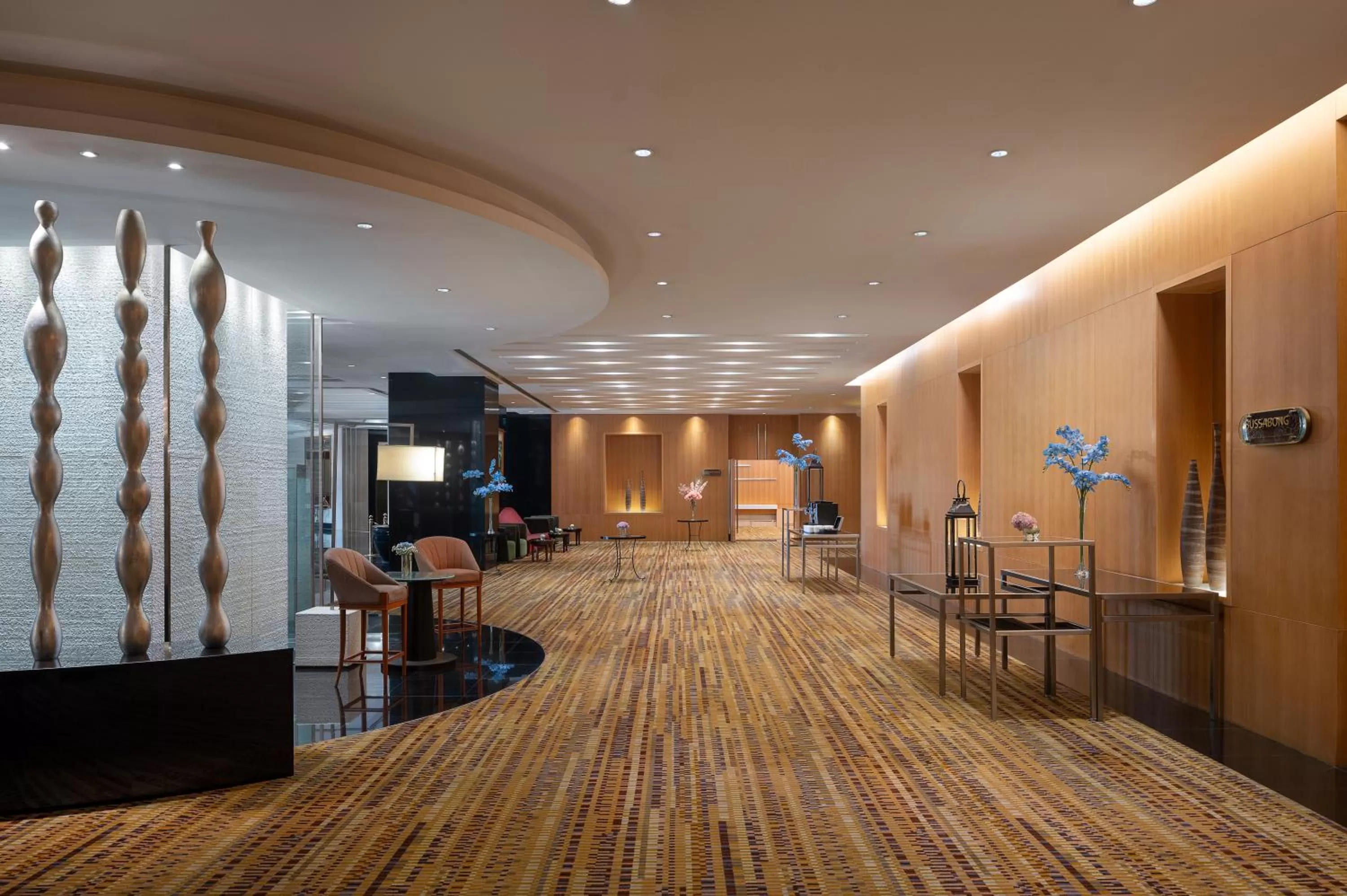 Area and facilities in Swissotel Bangkok Ratchada