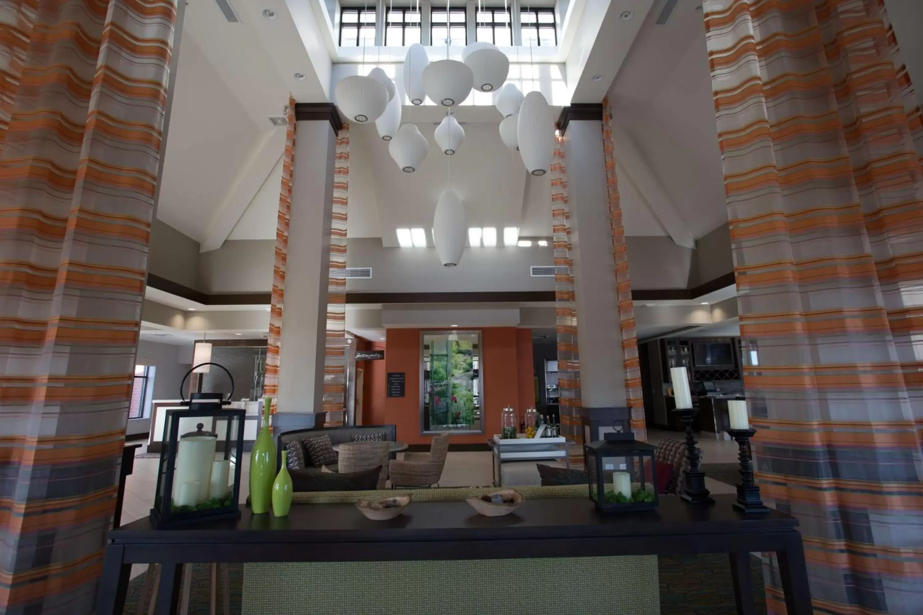 Lobby or reception, Restaurant/Places to Eat in Hilton Garden Inn Bolingbrook I-55