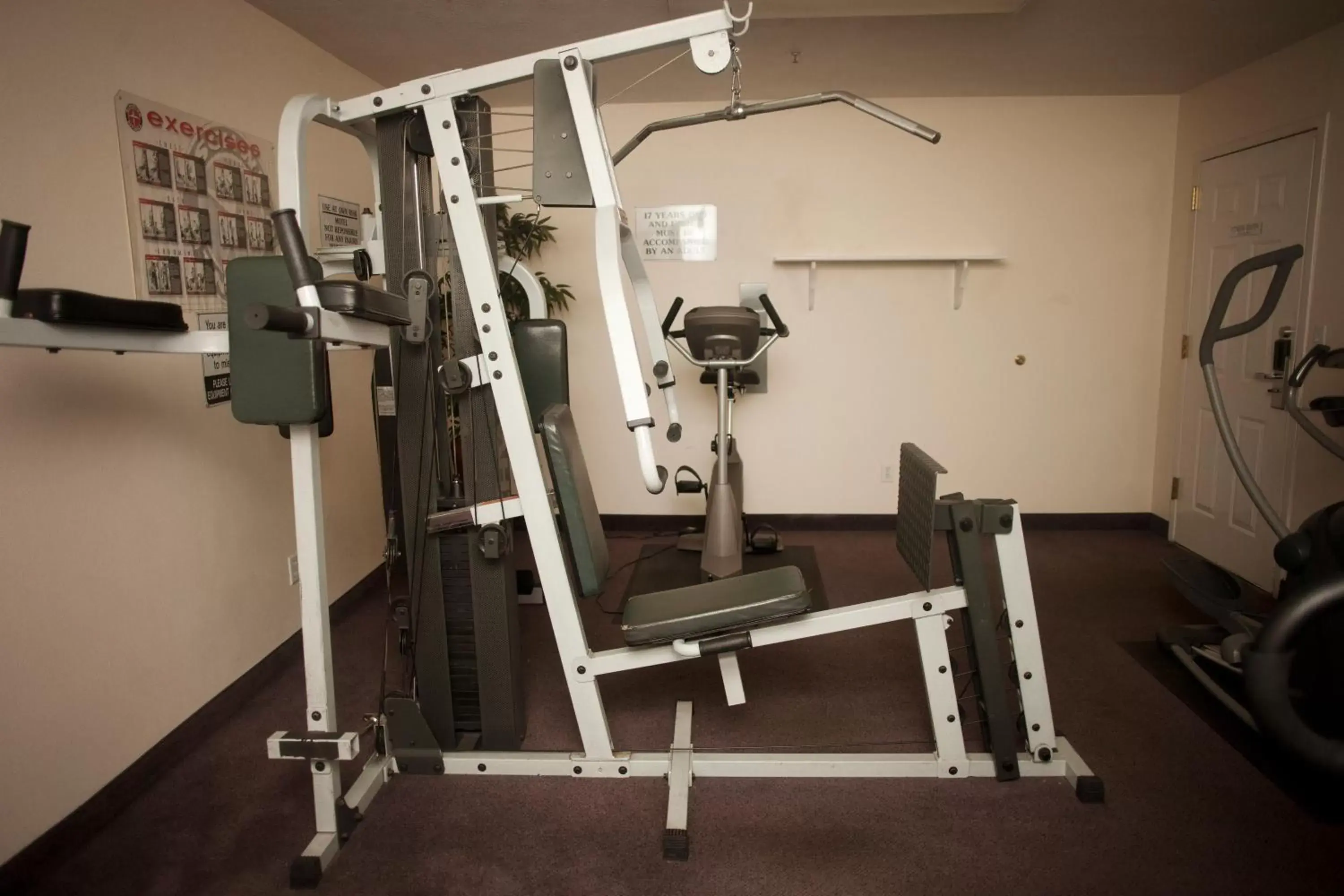 Fitness centre/facilities in St. George Inn and Suites Fitness centre/facilities in St. George Inn and Suites