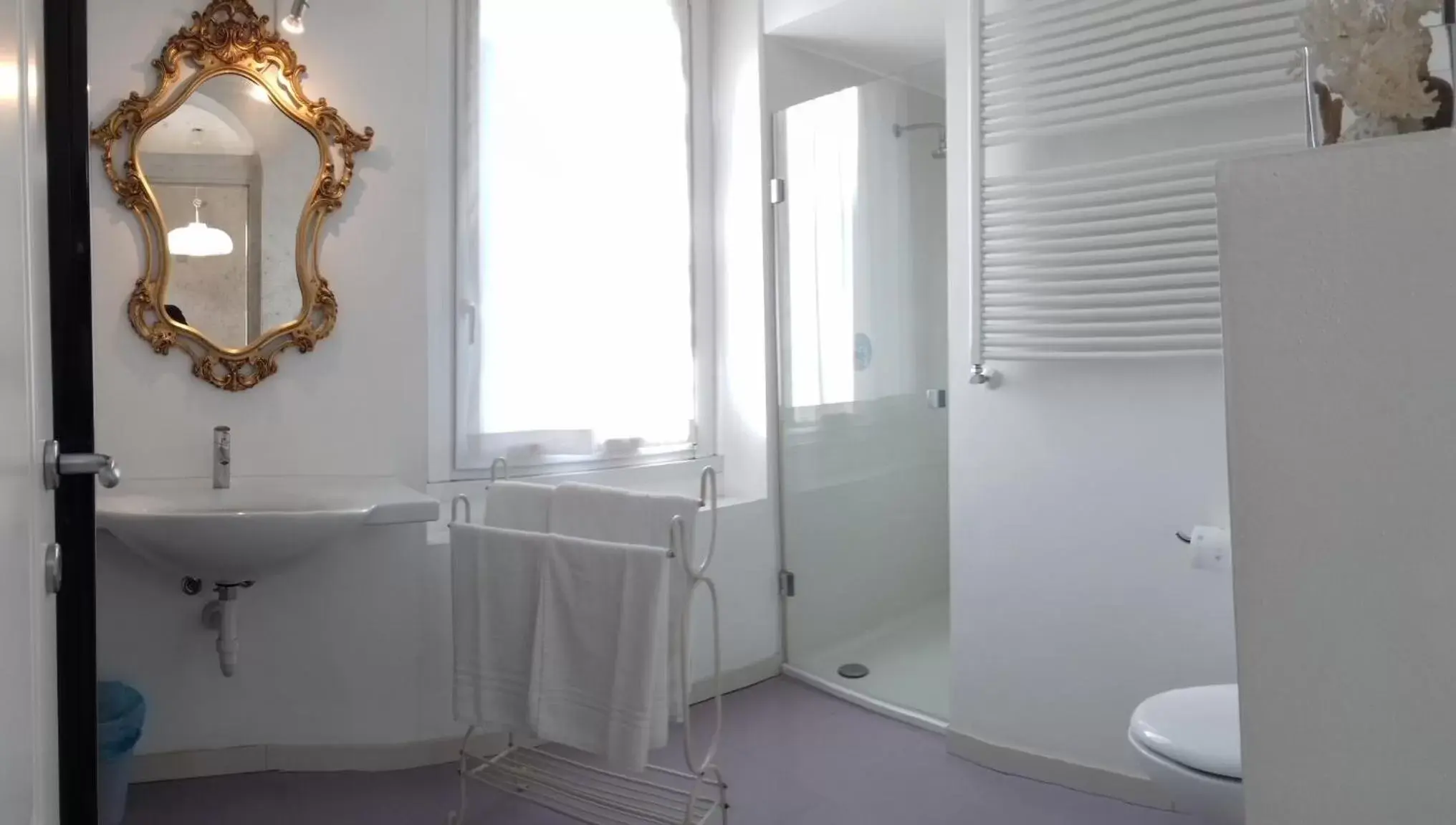 Bathroom in B&B Casa Cantoniera