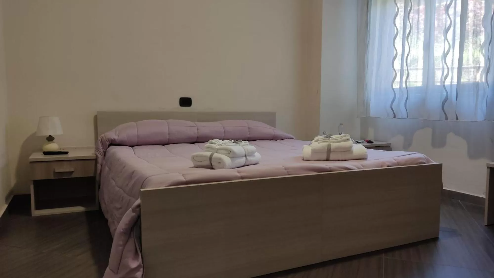 Bedroom, Bed in Civico 83