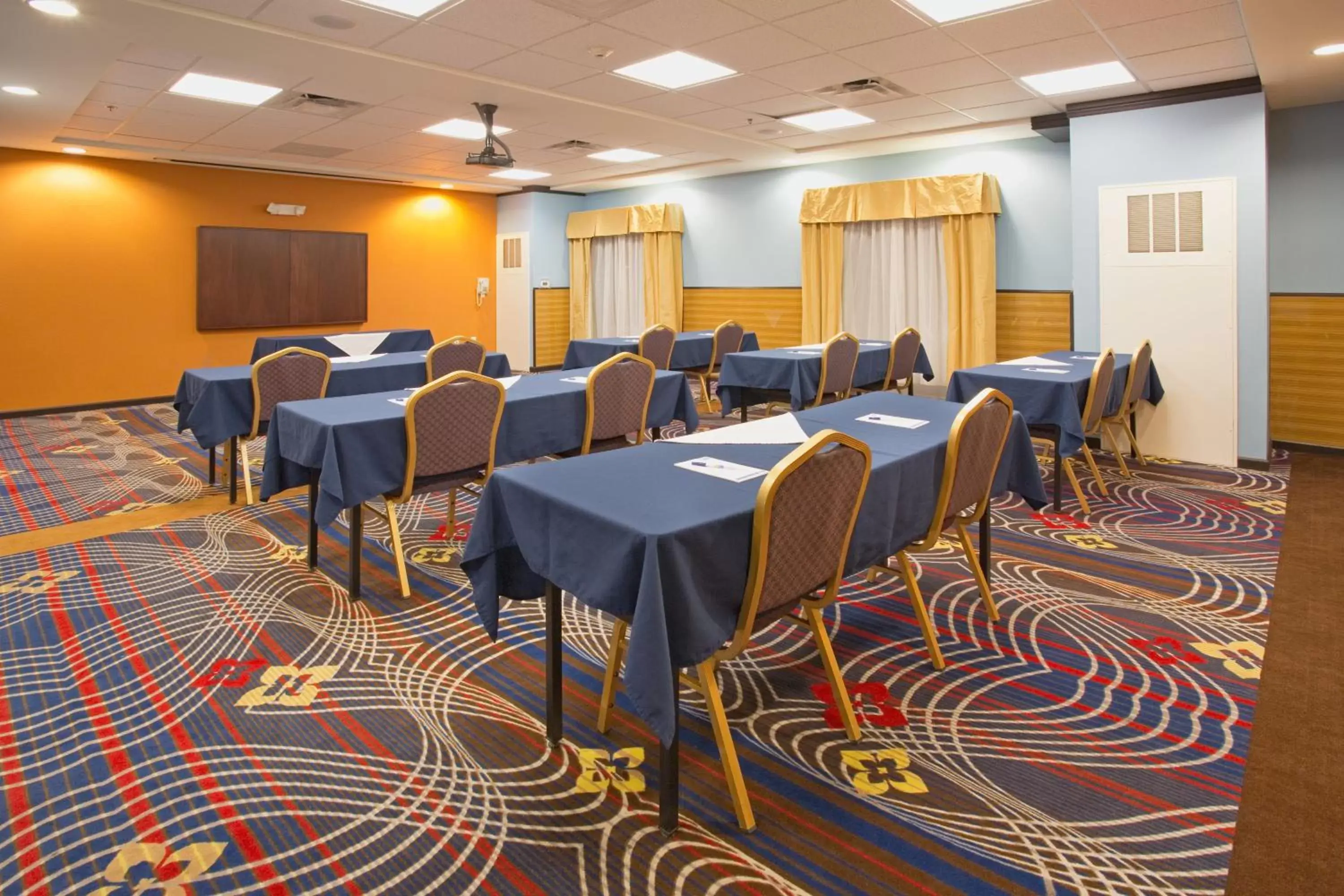 Meeting/conference room in Holiday Inn Express & Suites Denver North - Thornton, an IHG Hotel