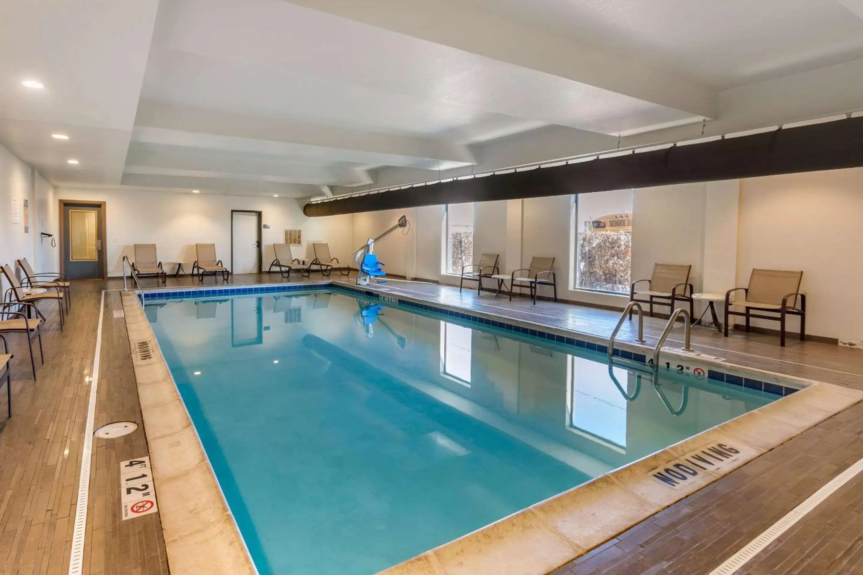 On site, Swimming Pool in Comfort Suites Near Denver Downtown