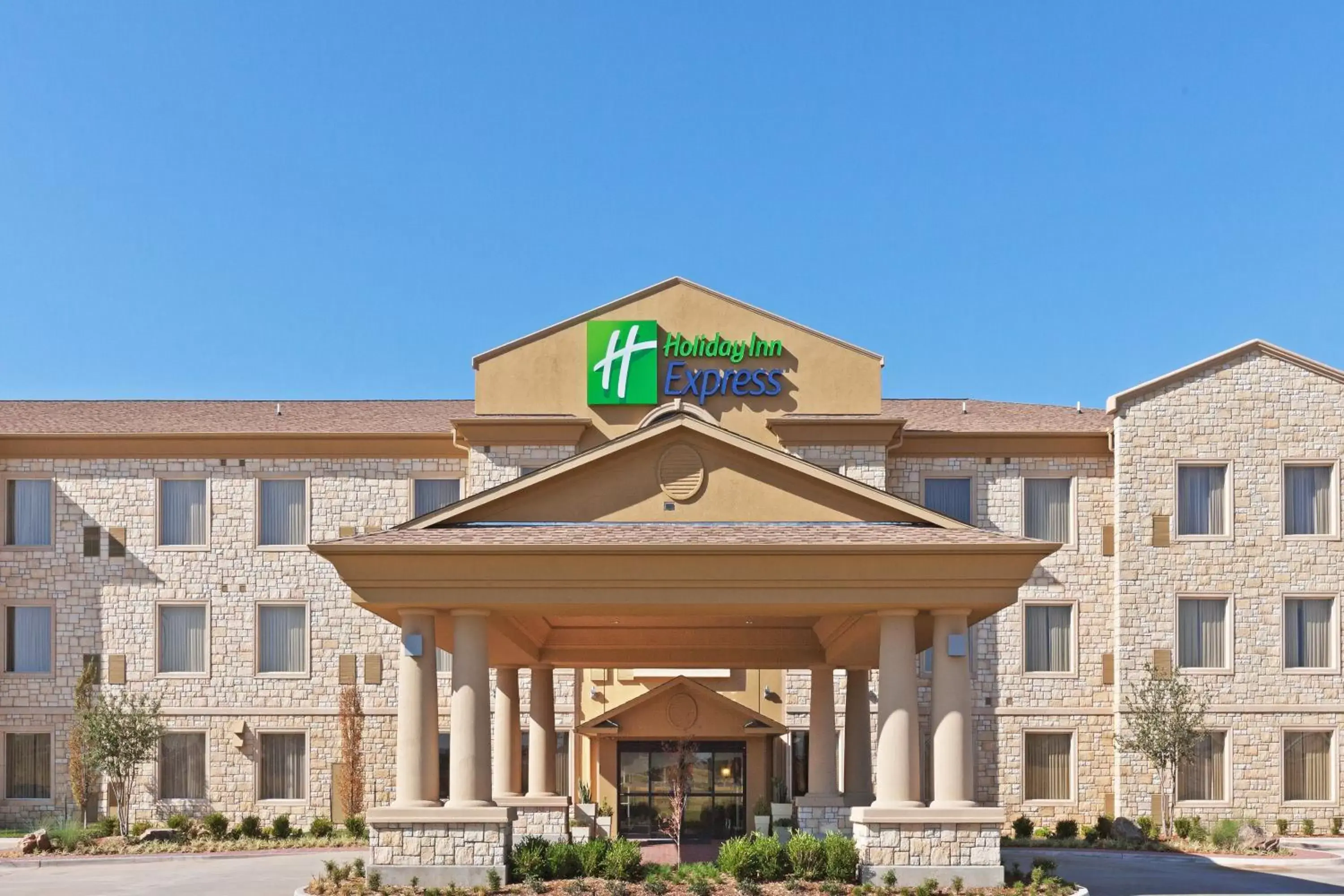 Property building in Holiday Inn Express Hotel & Suites Oklahoma City Northwest, an IHG Hotel