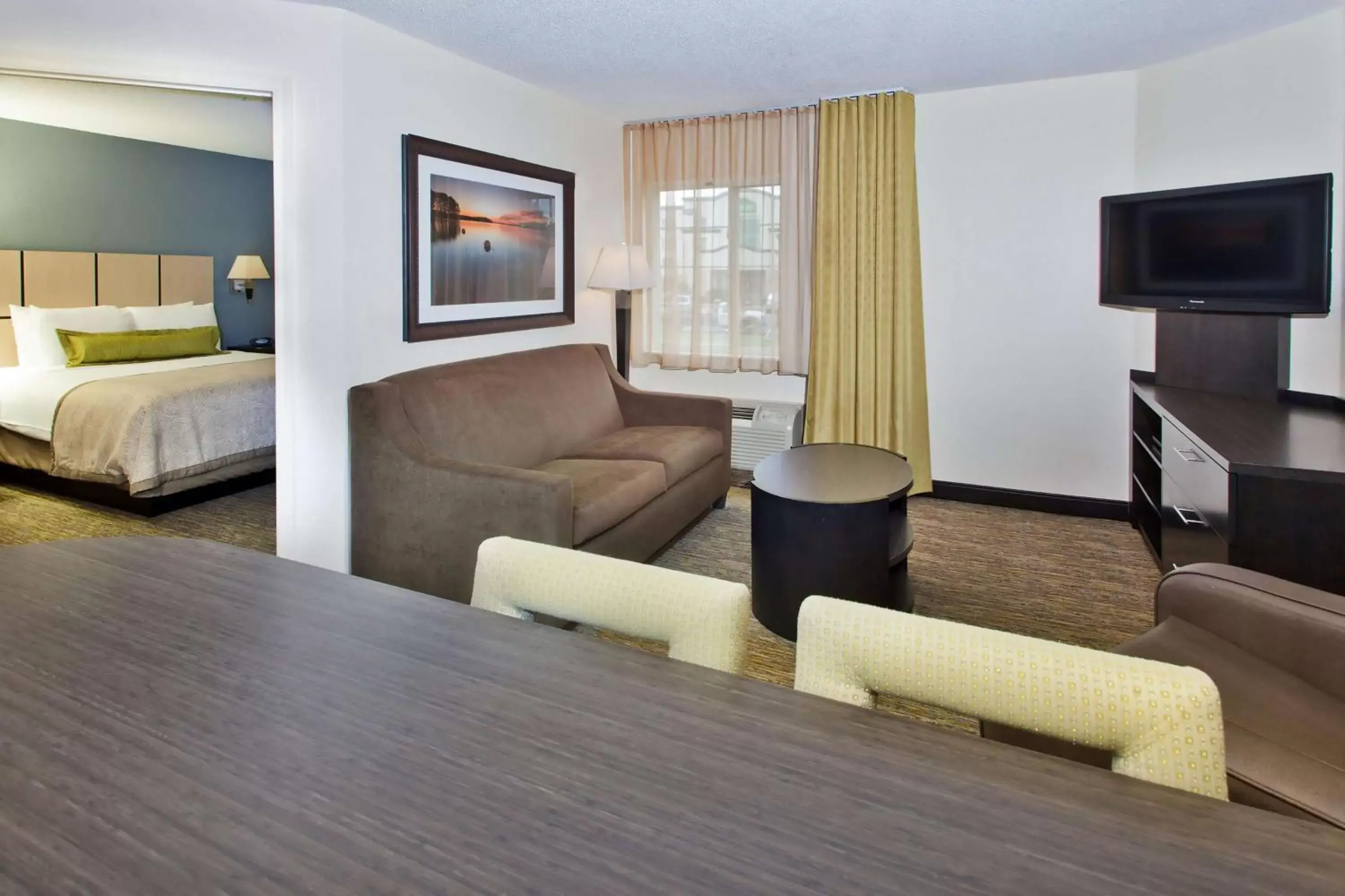 Photo of the whole room, Seating Area in Sonesta Simply Suites Dallas Richardson