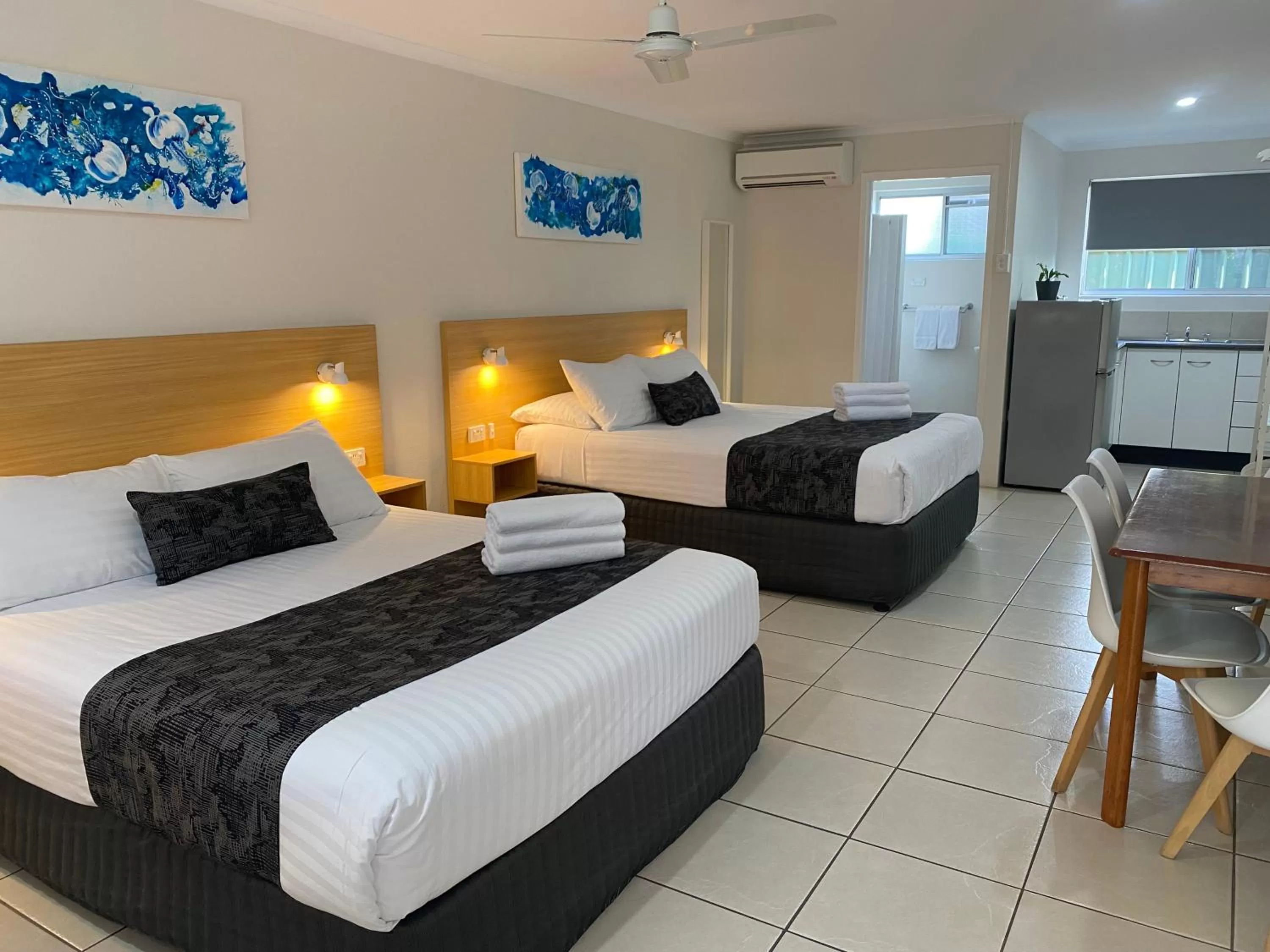 Bed in Tin Can Bay Motel