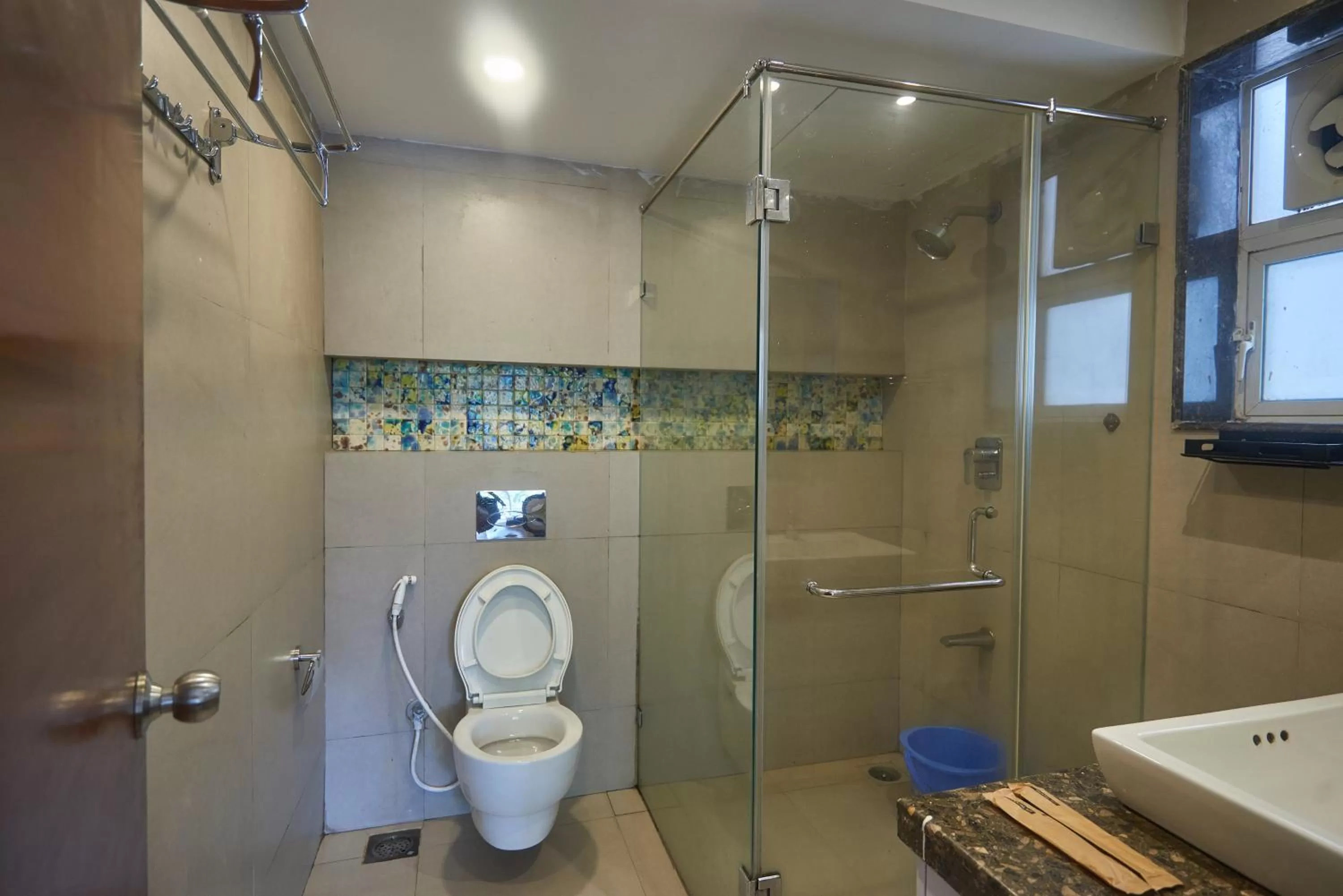 Shower in Eternal wave by HappyInch