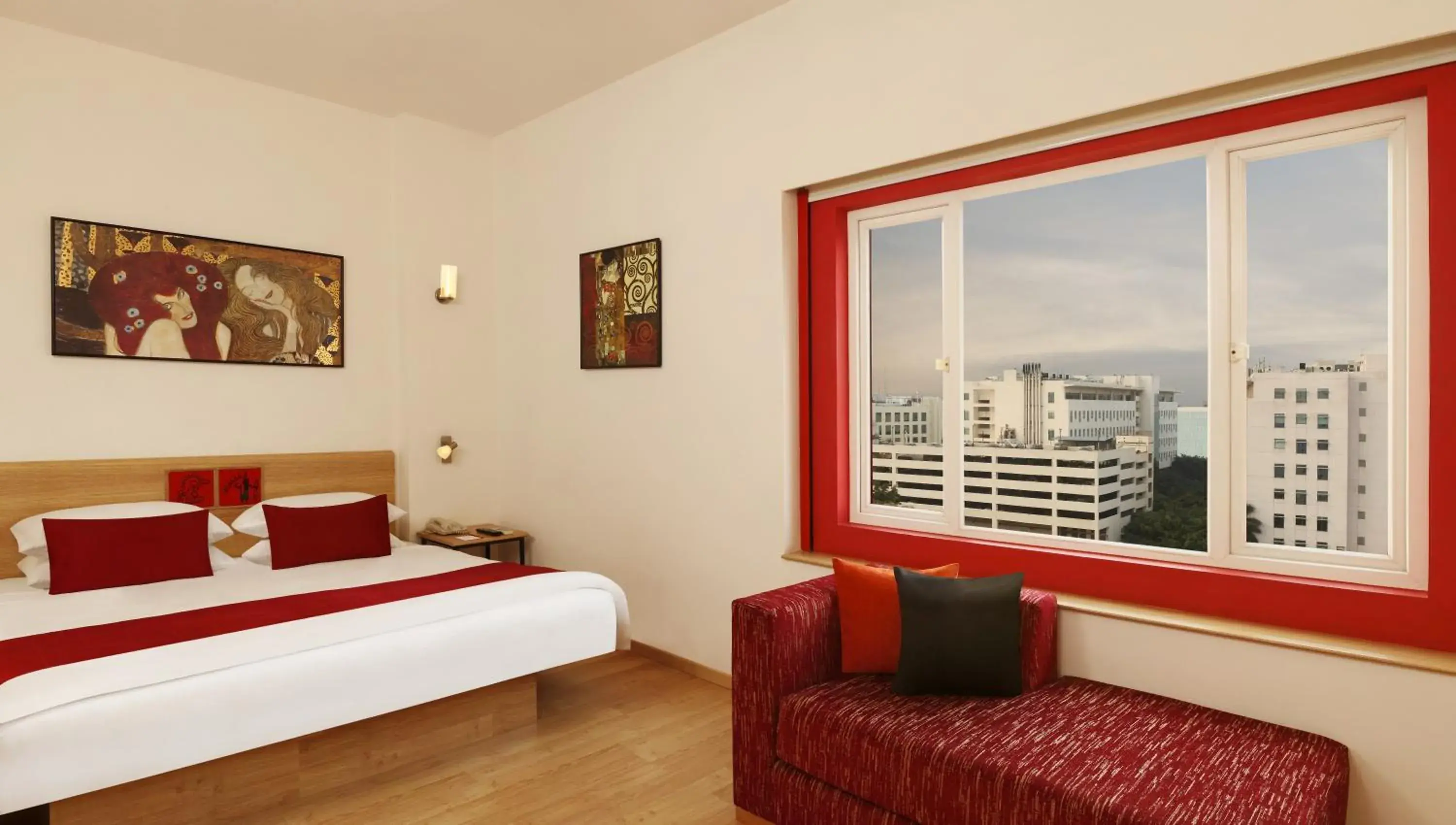 Bedroom in Red Fox Hotel, Jaipur