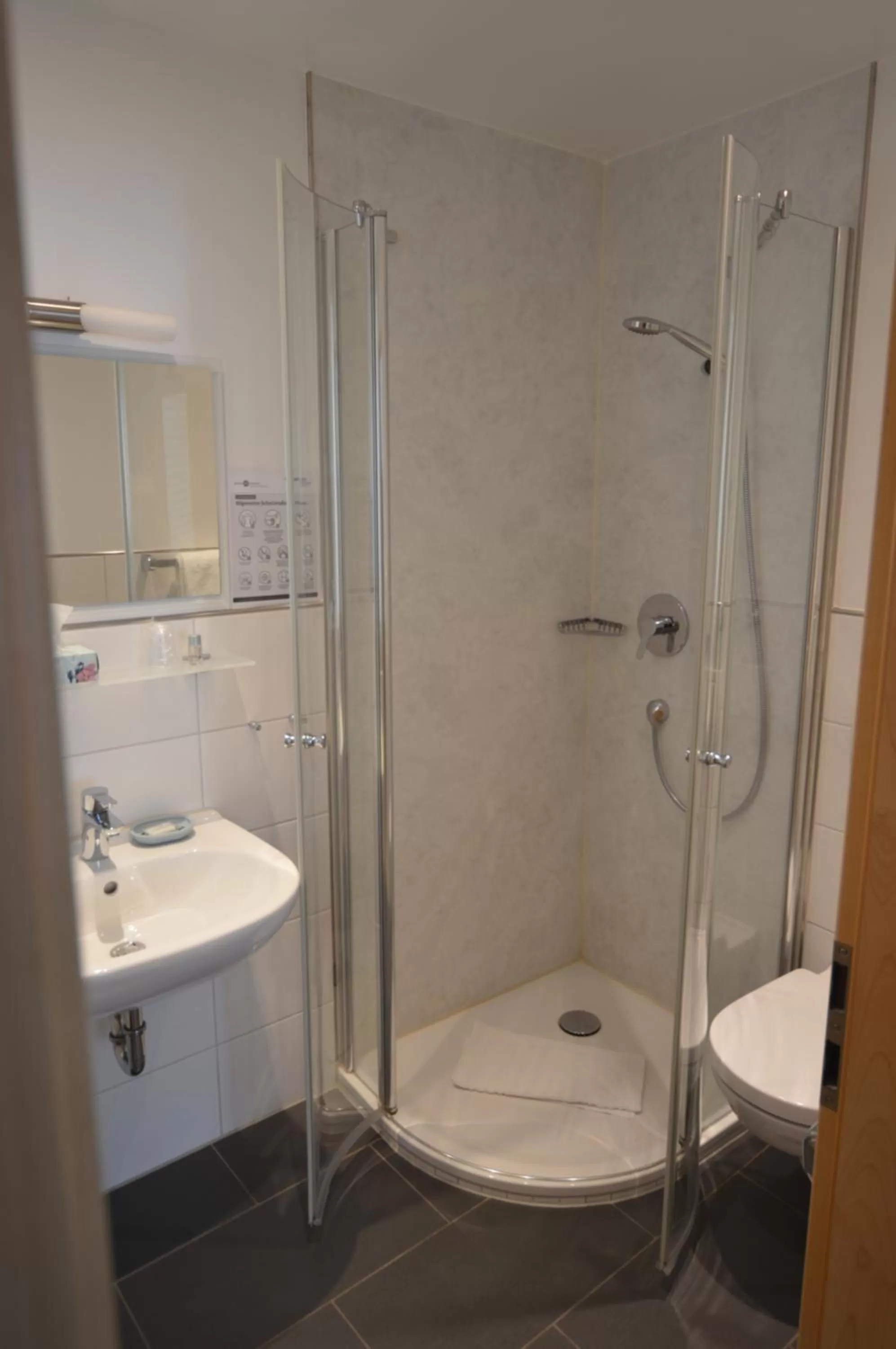 Bathroom in Aktivhotel Alter Kaiser