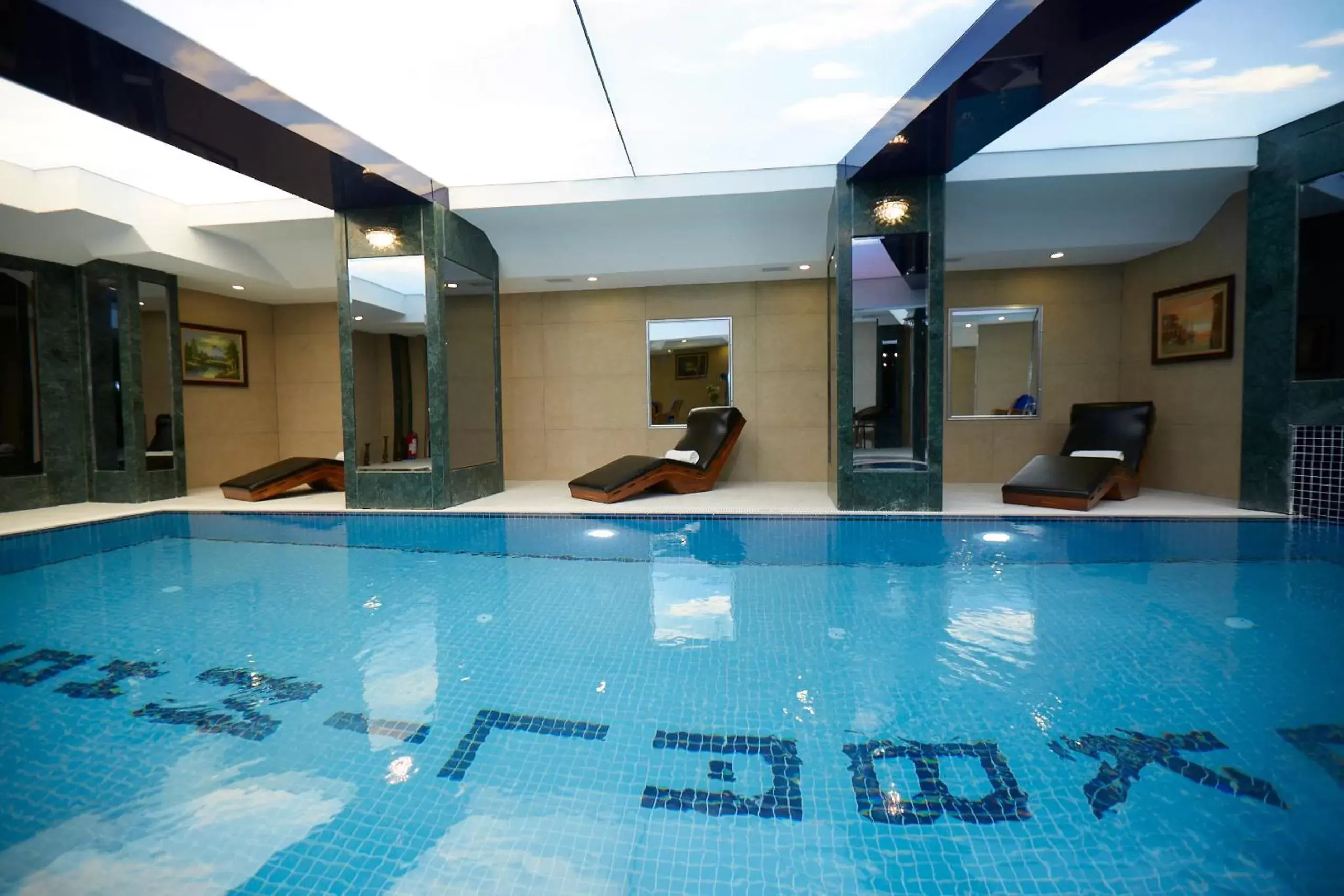 Area and facilities, Swimming Pool in Ilkbal Deluxe Hotel &Spa Istanbul