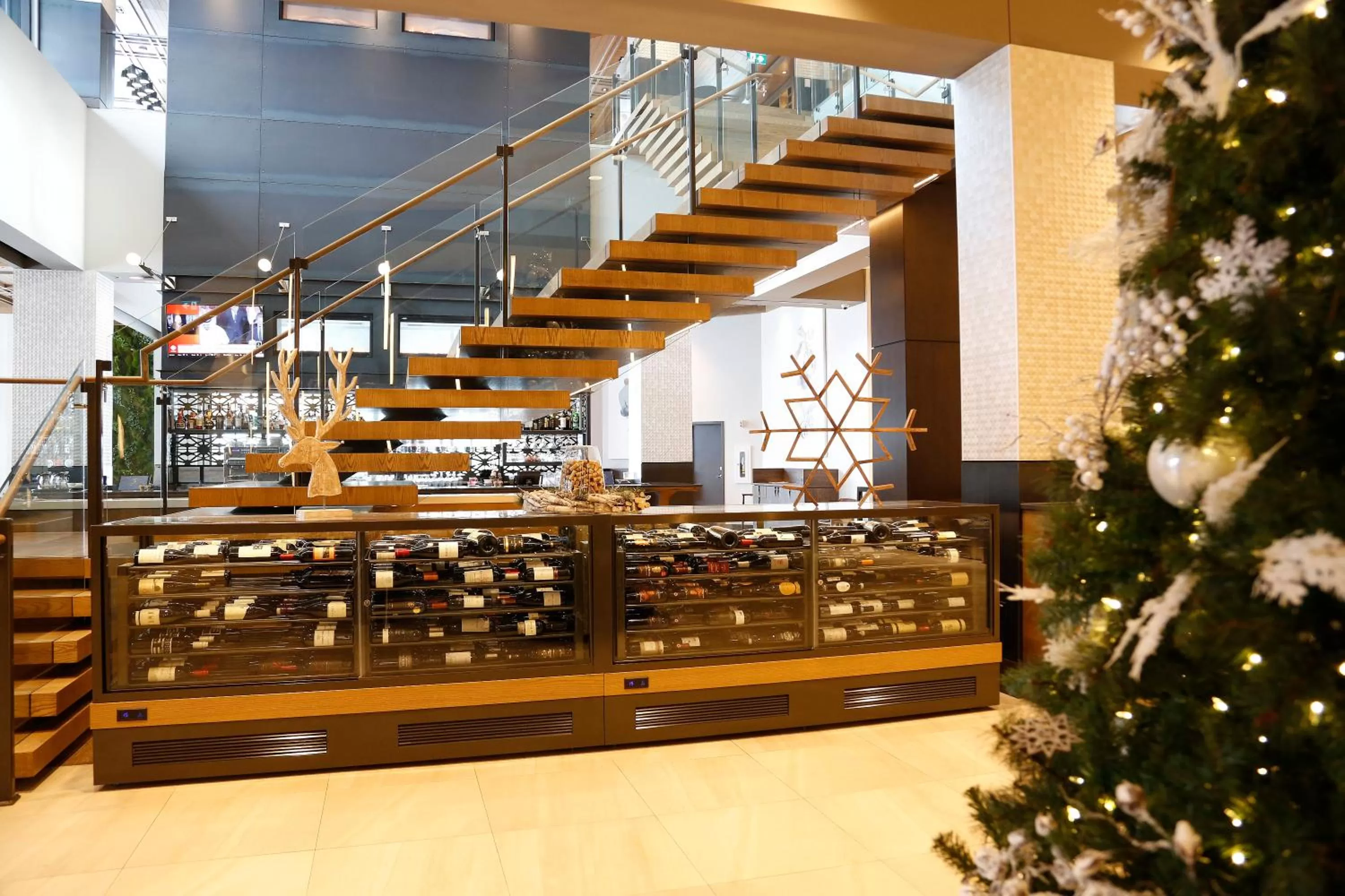 Restaurant/places to eat in Entourage sur-le-Lac