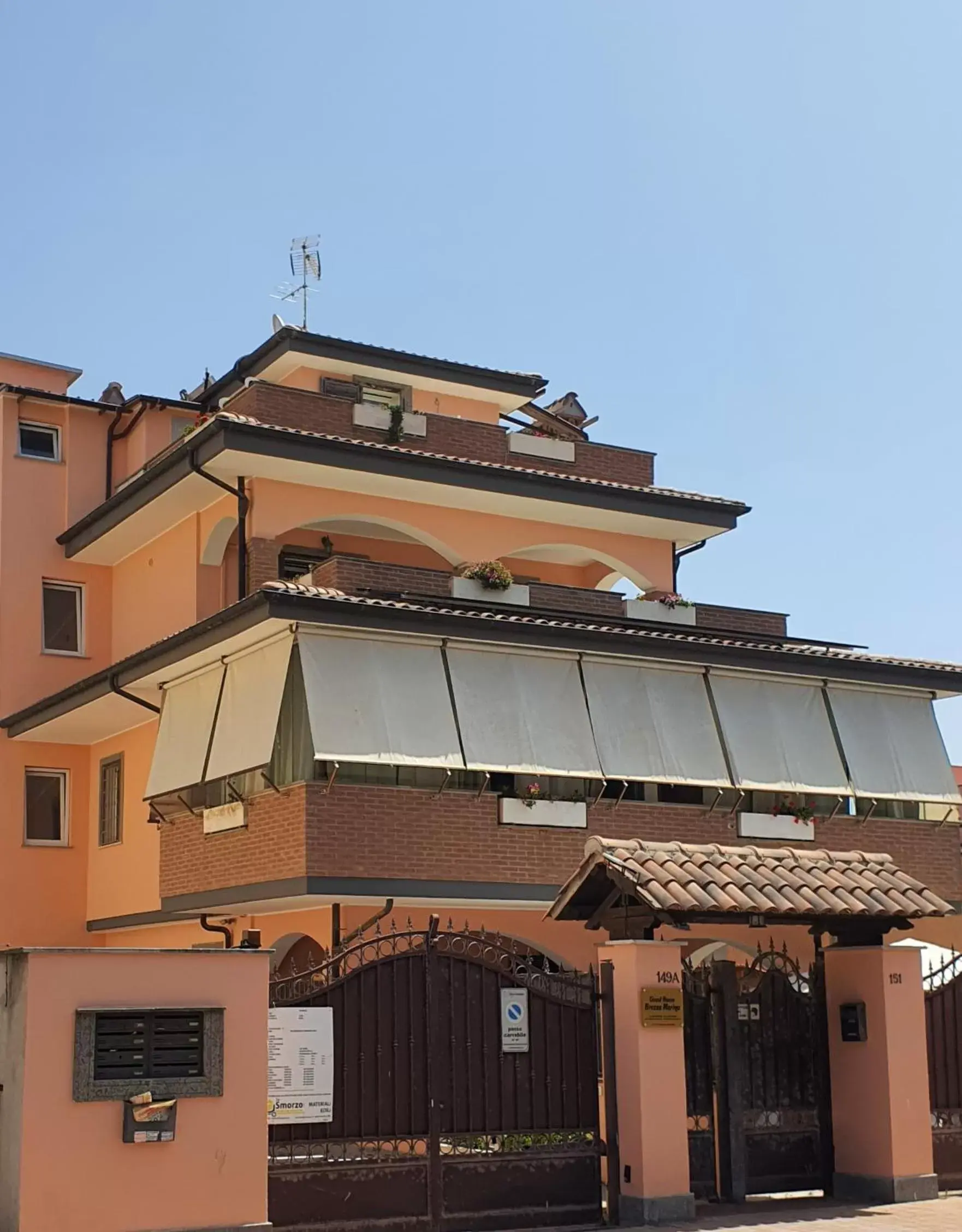 Property Building in Guest House Brezza Marina