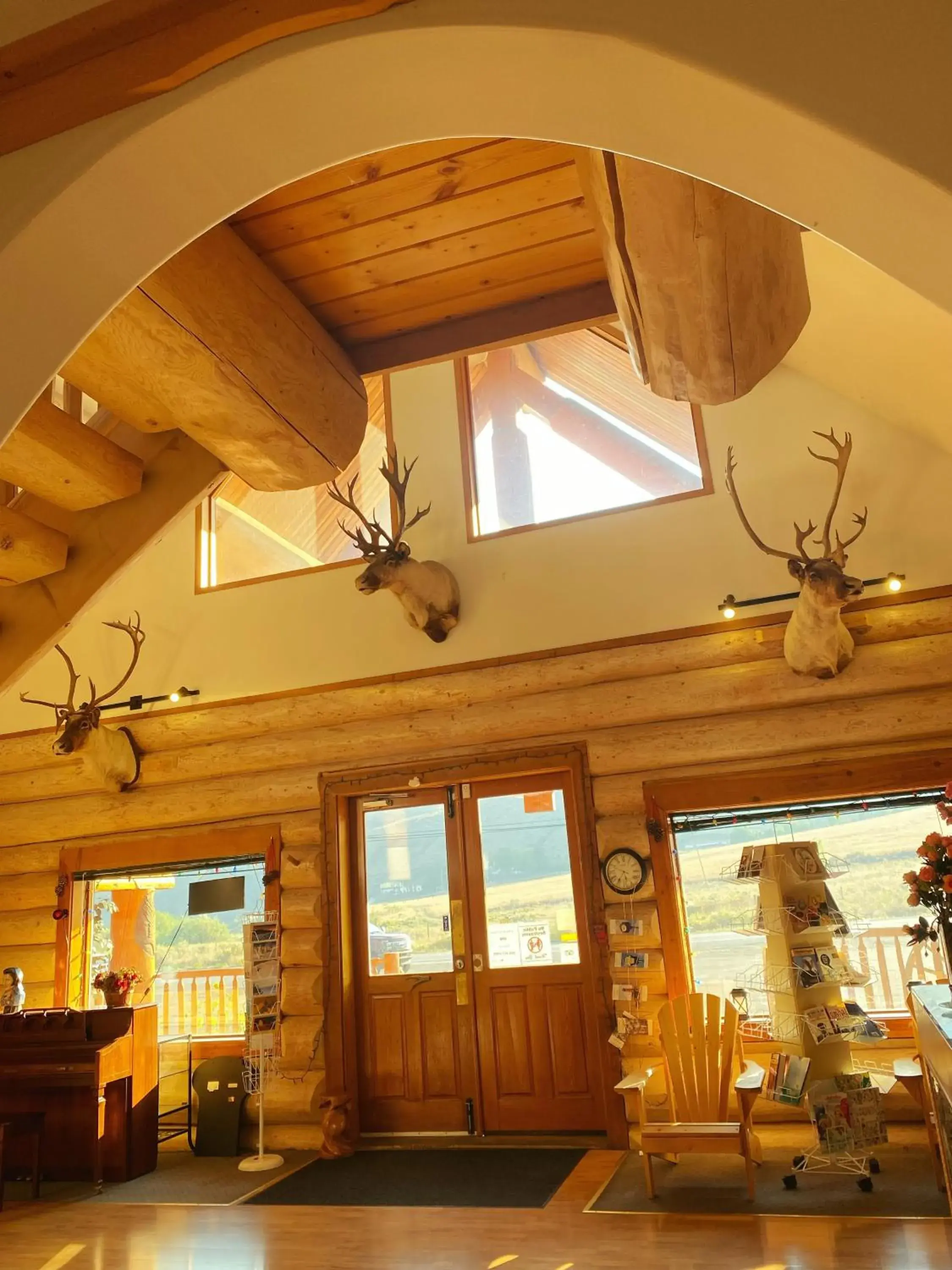 Lobby or reception in Bear's Claw Lodge