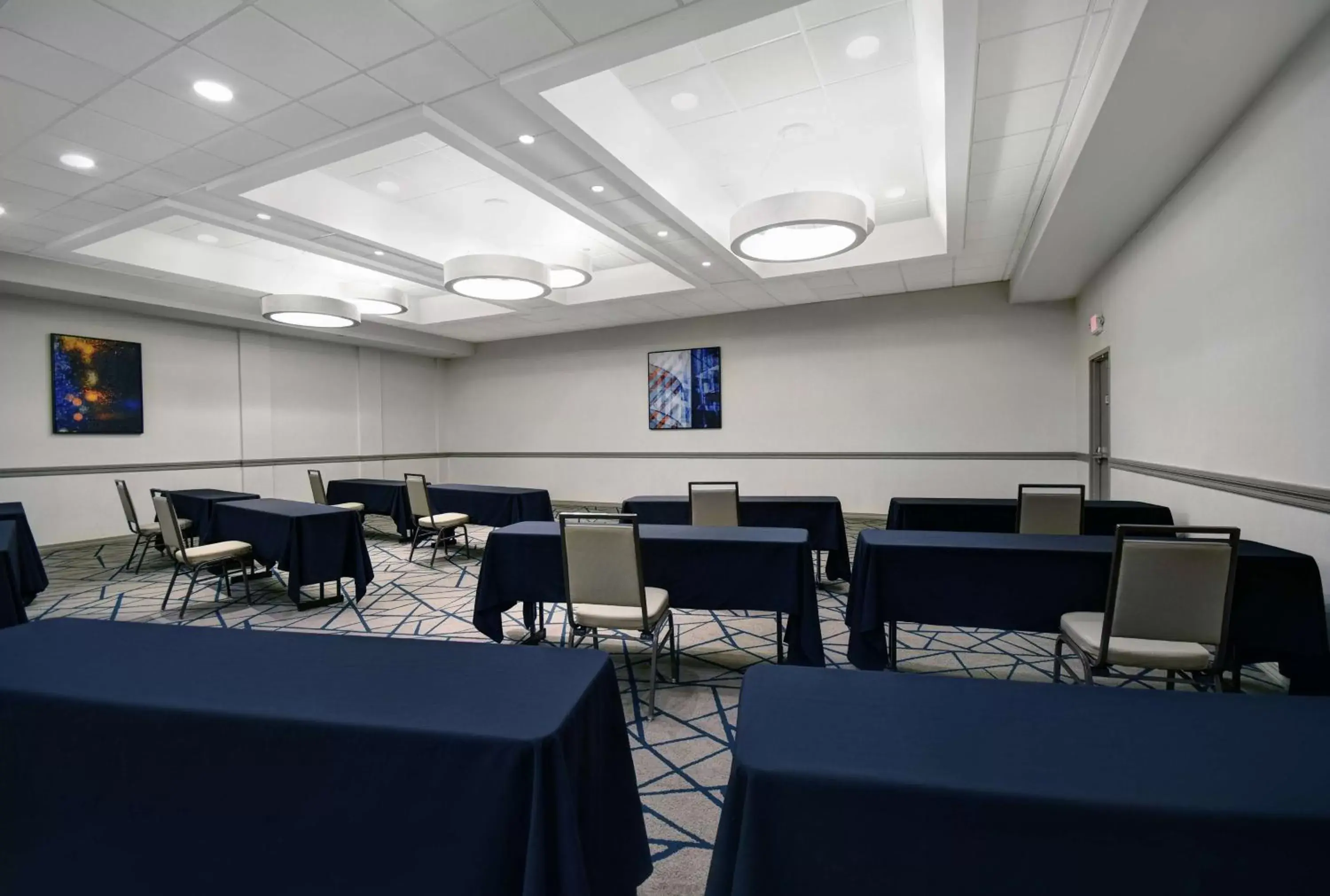 Meeting/conference room in Embassy Suites by Hilton Detroit - Livonia/Novi