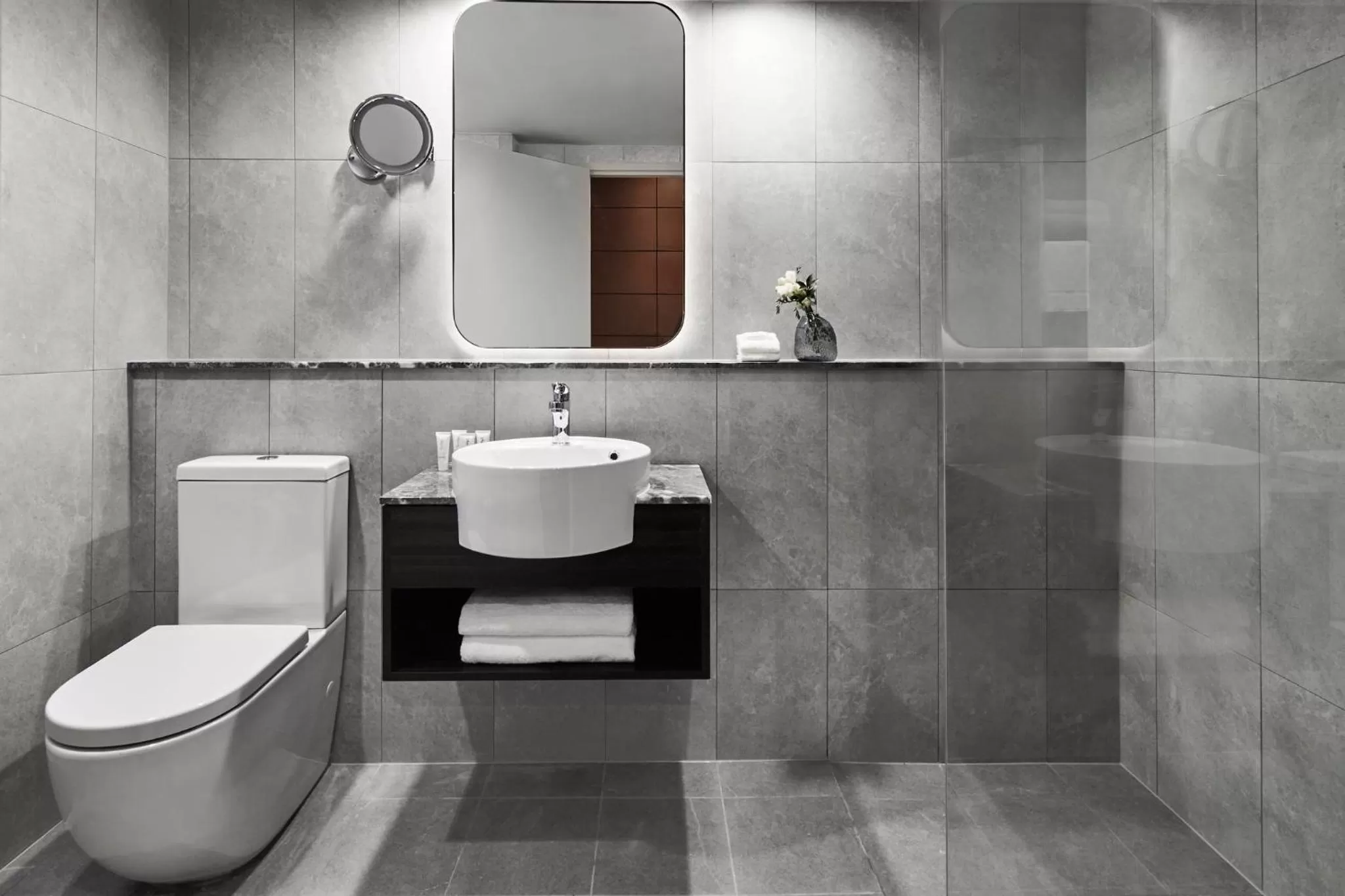 Bathroom in Holiday Inn Sydney Airport, an IHG Hotel