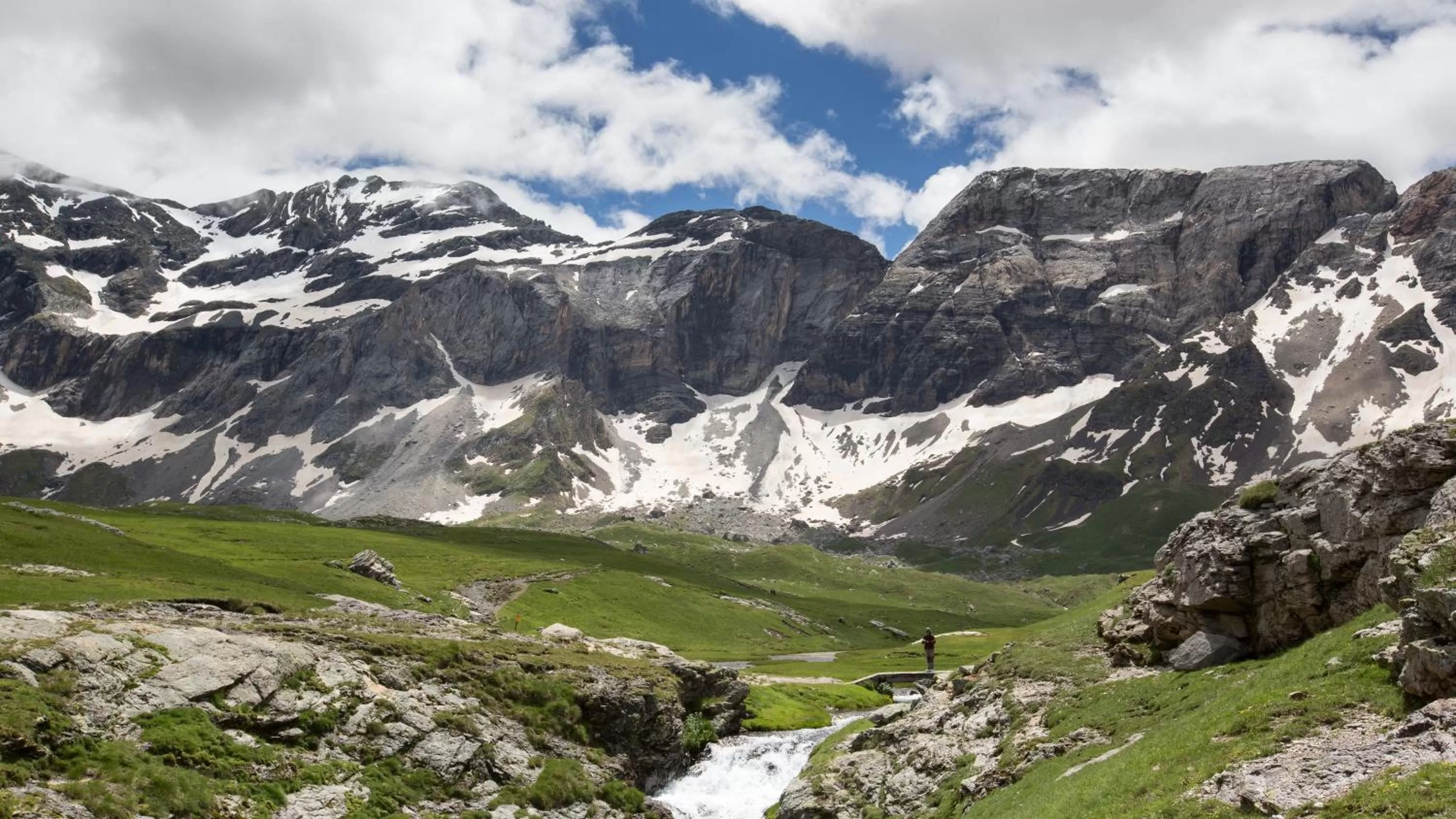 Natural landscape in Best Western Beauséjour