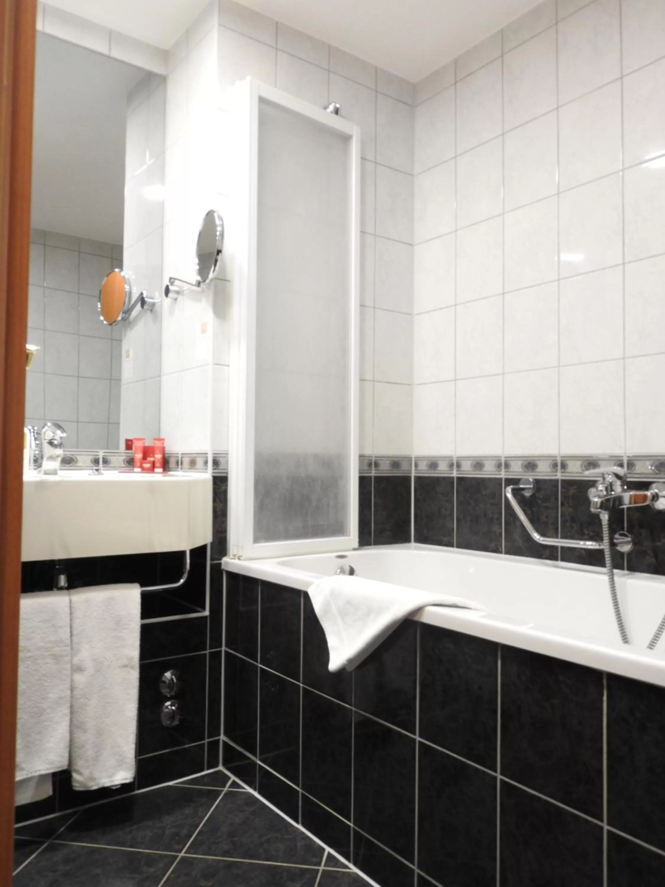 Bathroom in Hotel Residenz Bad Frankenhausen