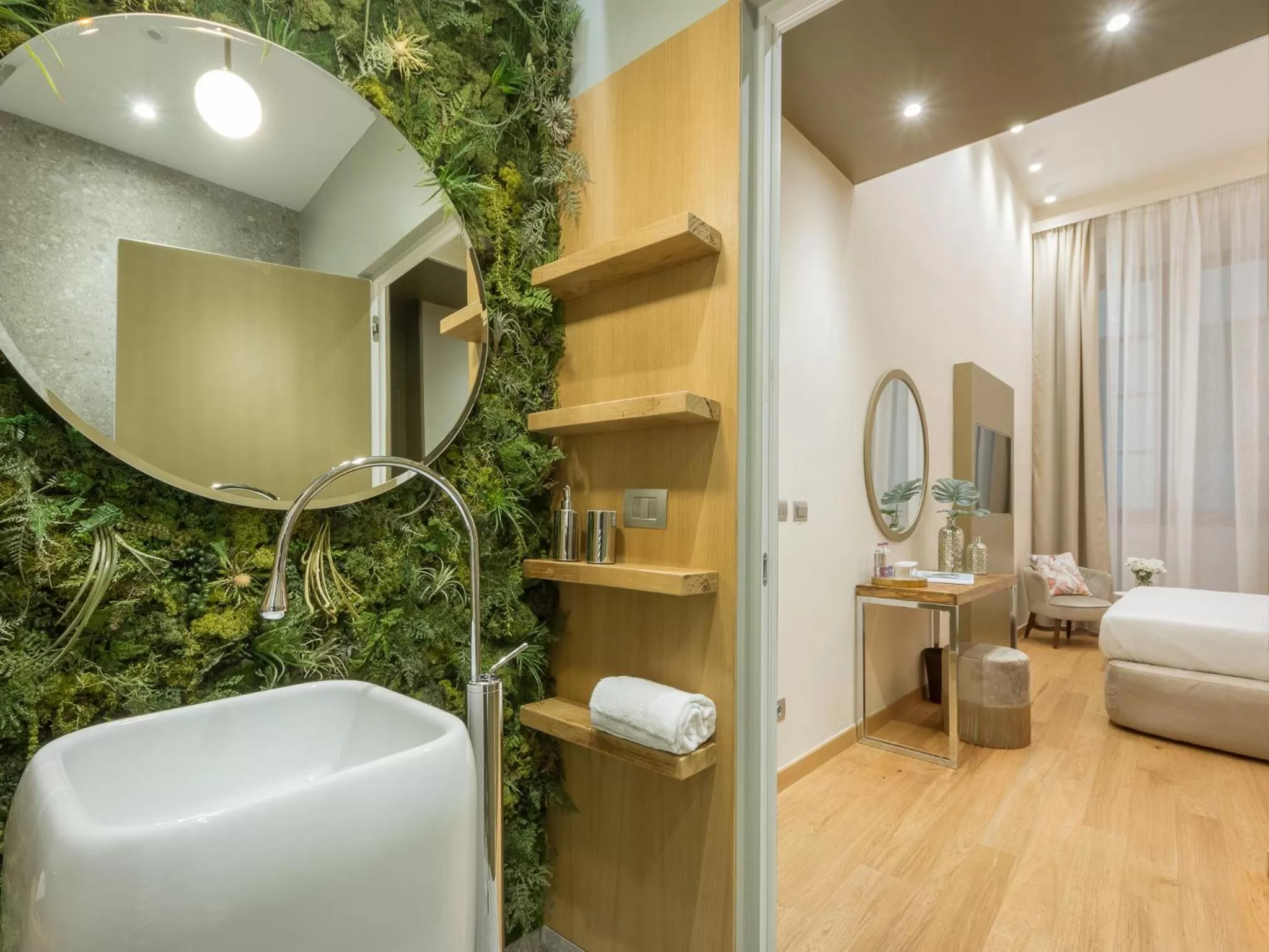 Bed in Renascentia in Florence - Adults Only