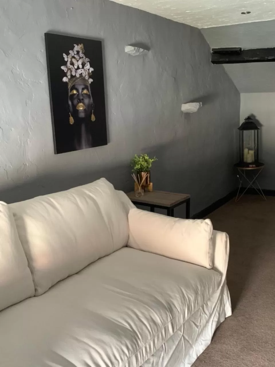 Seating area in Stable Yard Rooms