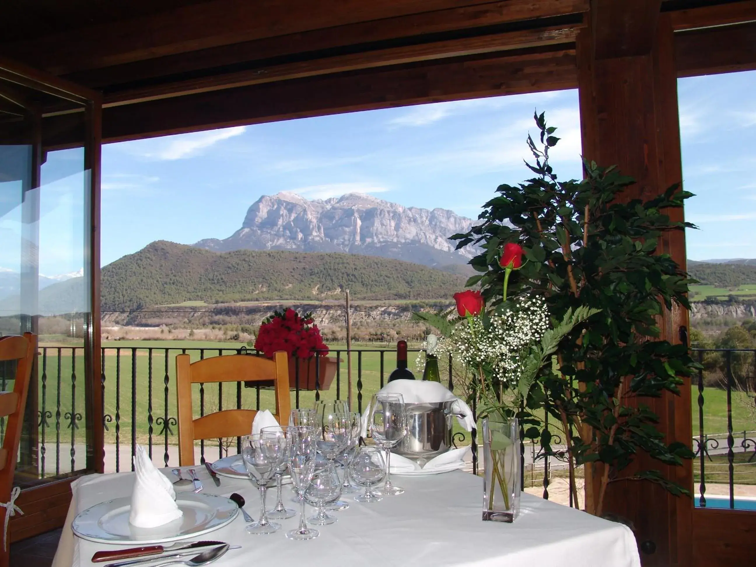 Balcony/Terrace, Restaurant/Places to Eat in Hotel & SPA Peña Montañesa