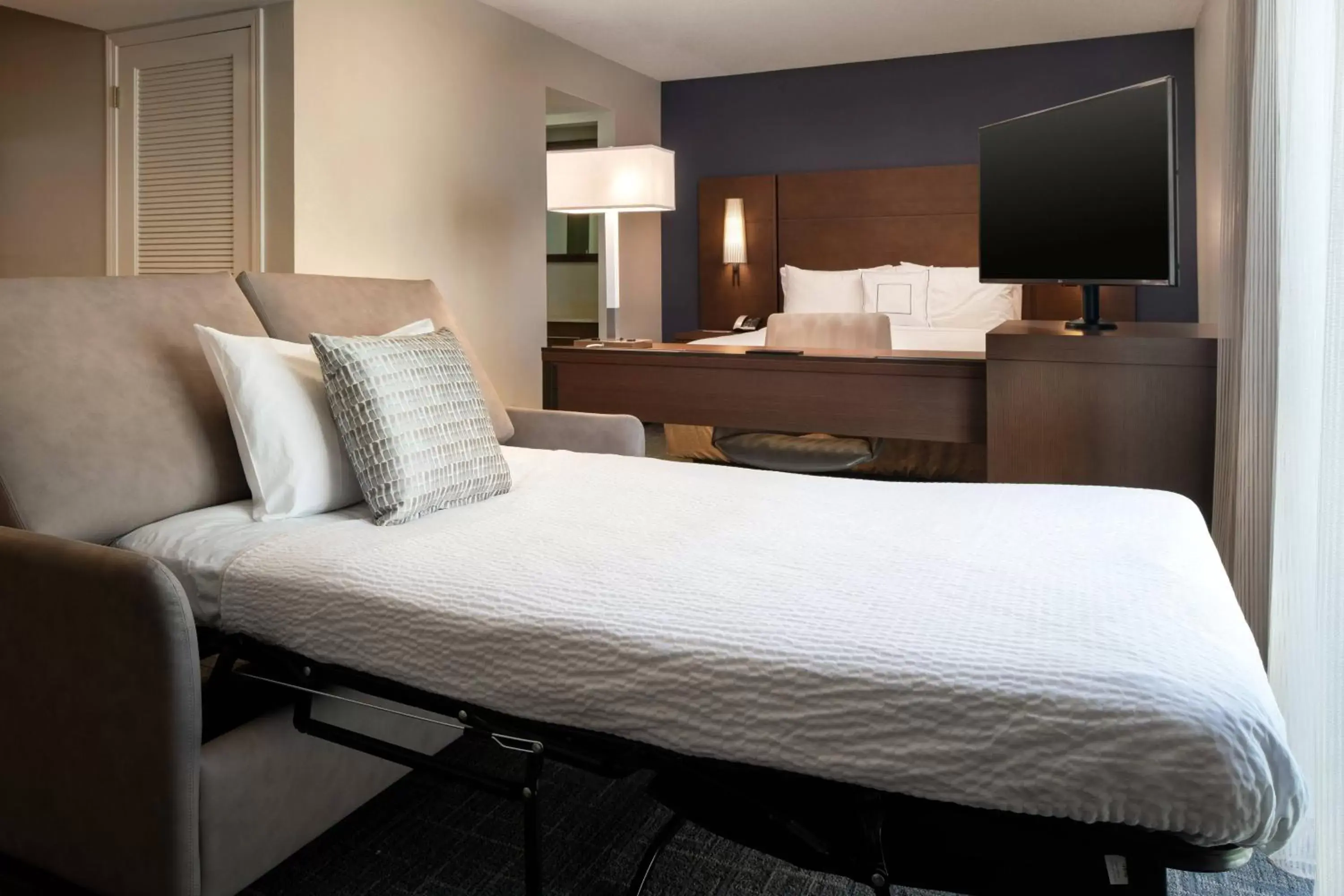 Photo of the whole room, Bed in Residence Inn by Marriott Las Vegas Convention Center