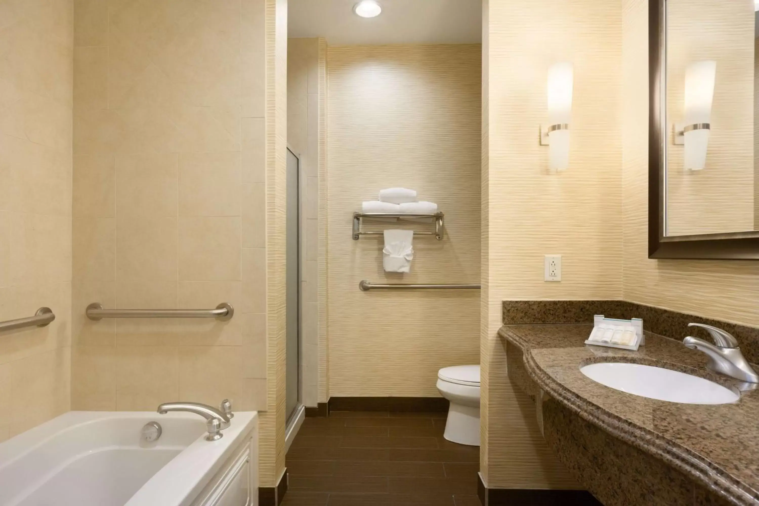 Bathroom in Hilton Garden Inn Abilene