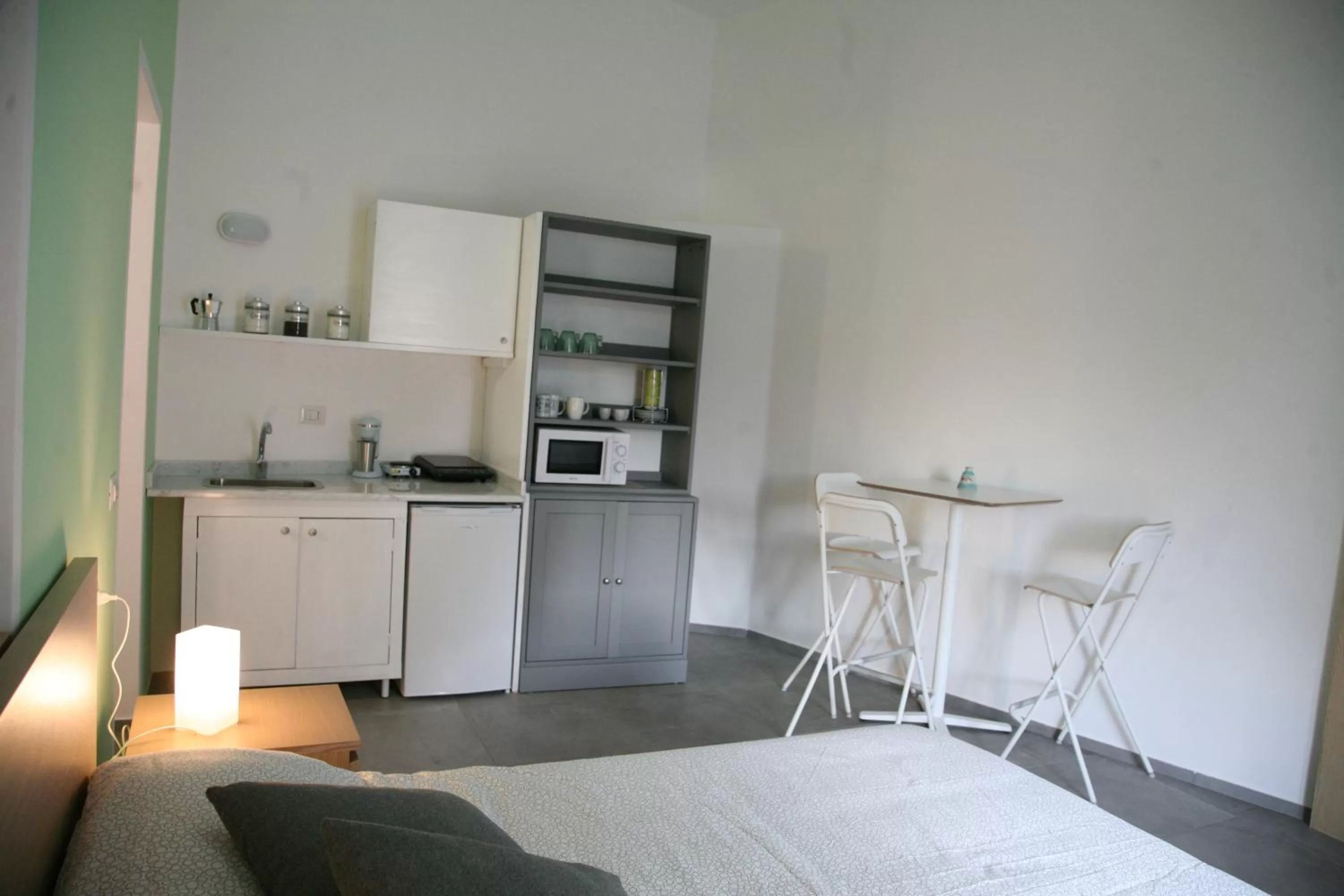 Kitchen or kitchenette in ALYSSA HOUSE