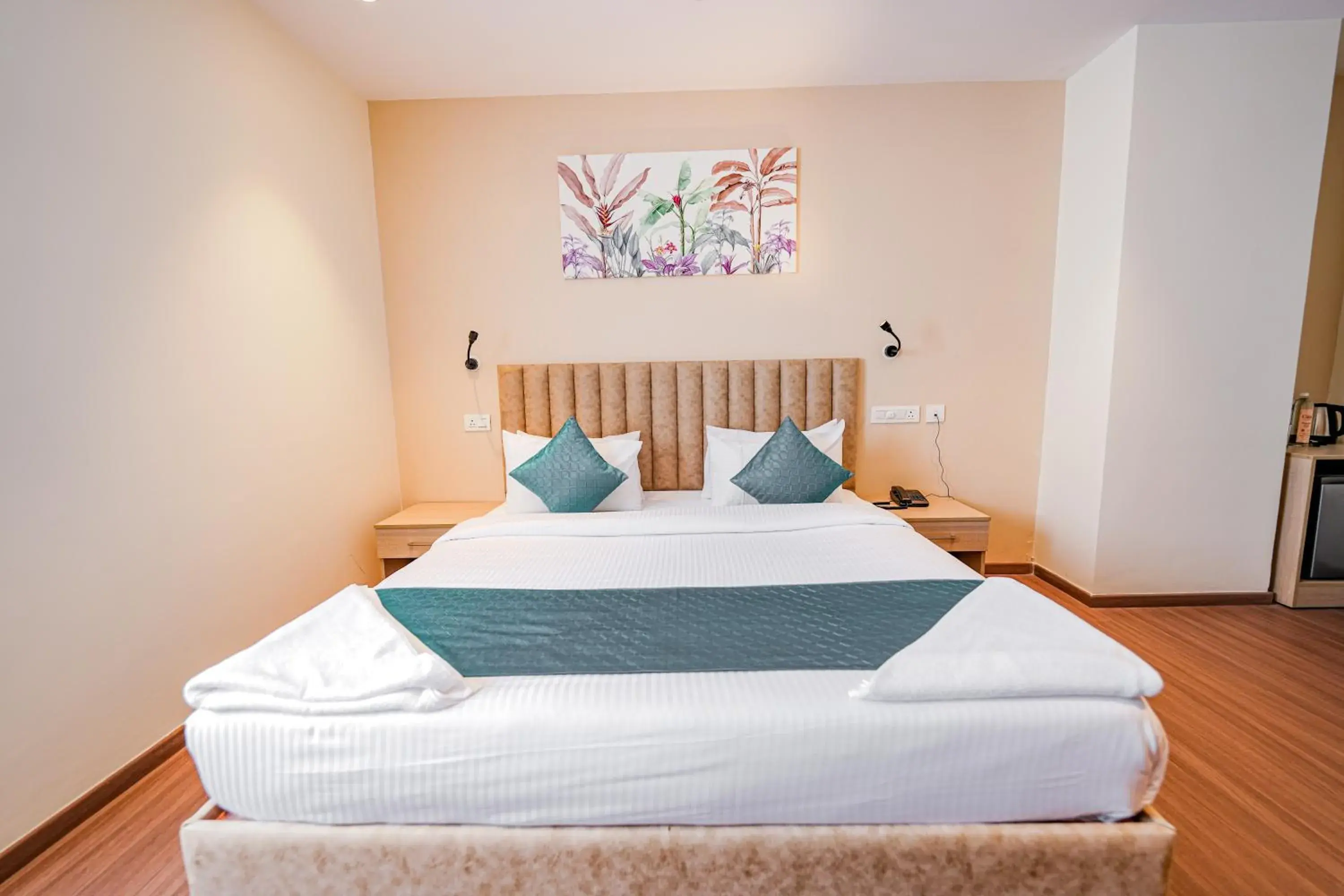 Deluxe Double Room - single occupancy in Casa Hotel & Suites, Gachibowli, Hyderabad Deluxe Double Room - single occupancy in Casa Hotel & Suites, Gachibowli, Hyderabad