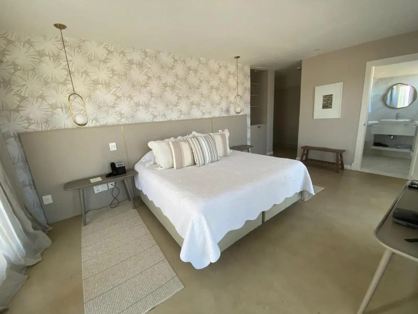 Photo of the whole room, Bed in Serena Hotel - Punta del Este - Unico sobre la Playa Photo of the whole room, Bed in Serena Hotel - Punta del Este - Unico sobre la Playa