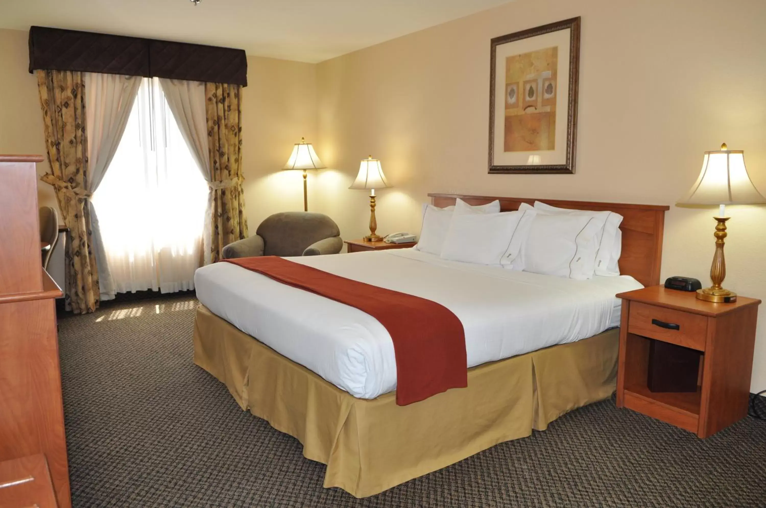 Photo of the whole room, Bed in Holiday Inn Express Las Vegas-Nellis, an IHG Hotel