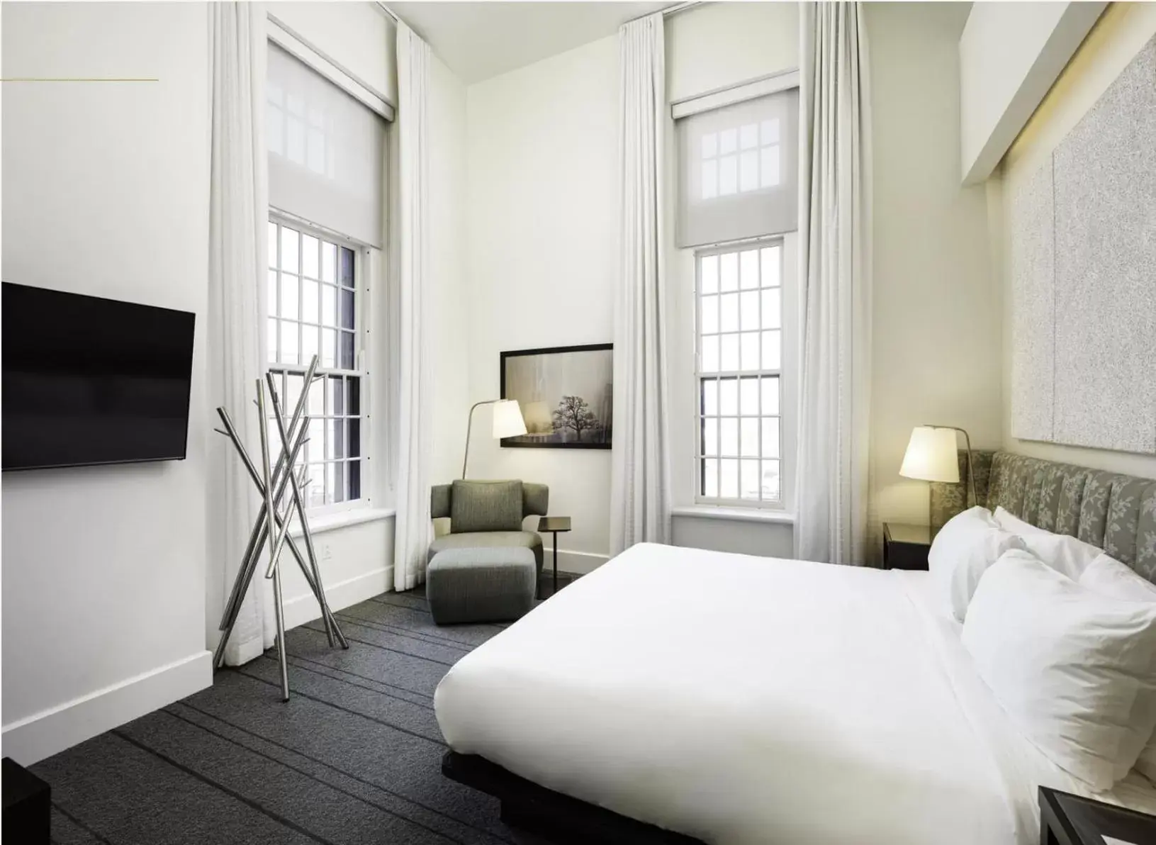 Deluxe King Room in The Richardson Hotel Deluxe King Room in The Richardson Hotel