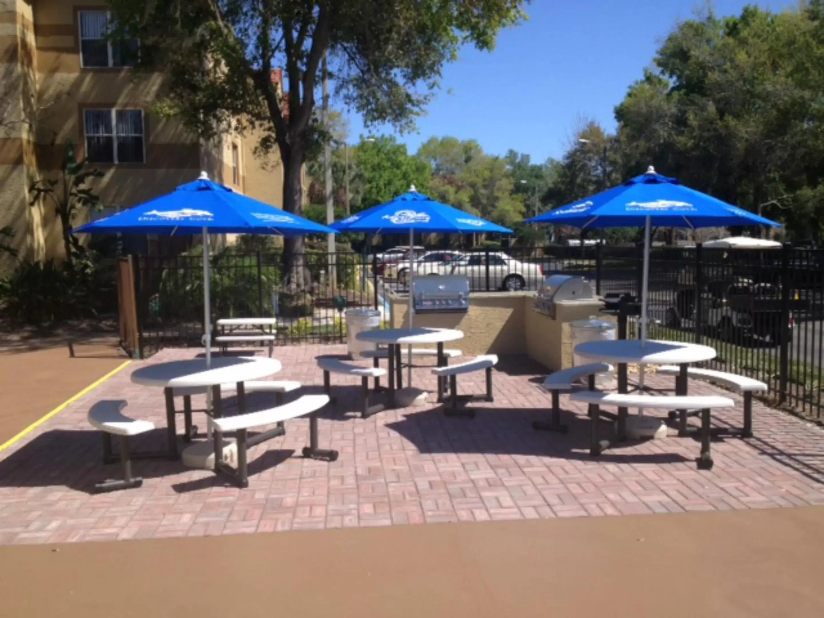BBQ facilities, Restaurant/Places to Eat in Blue Tree Resort at Lake Buena Vista