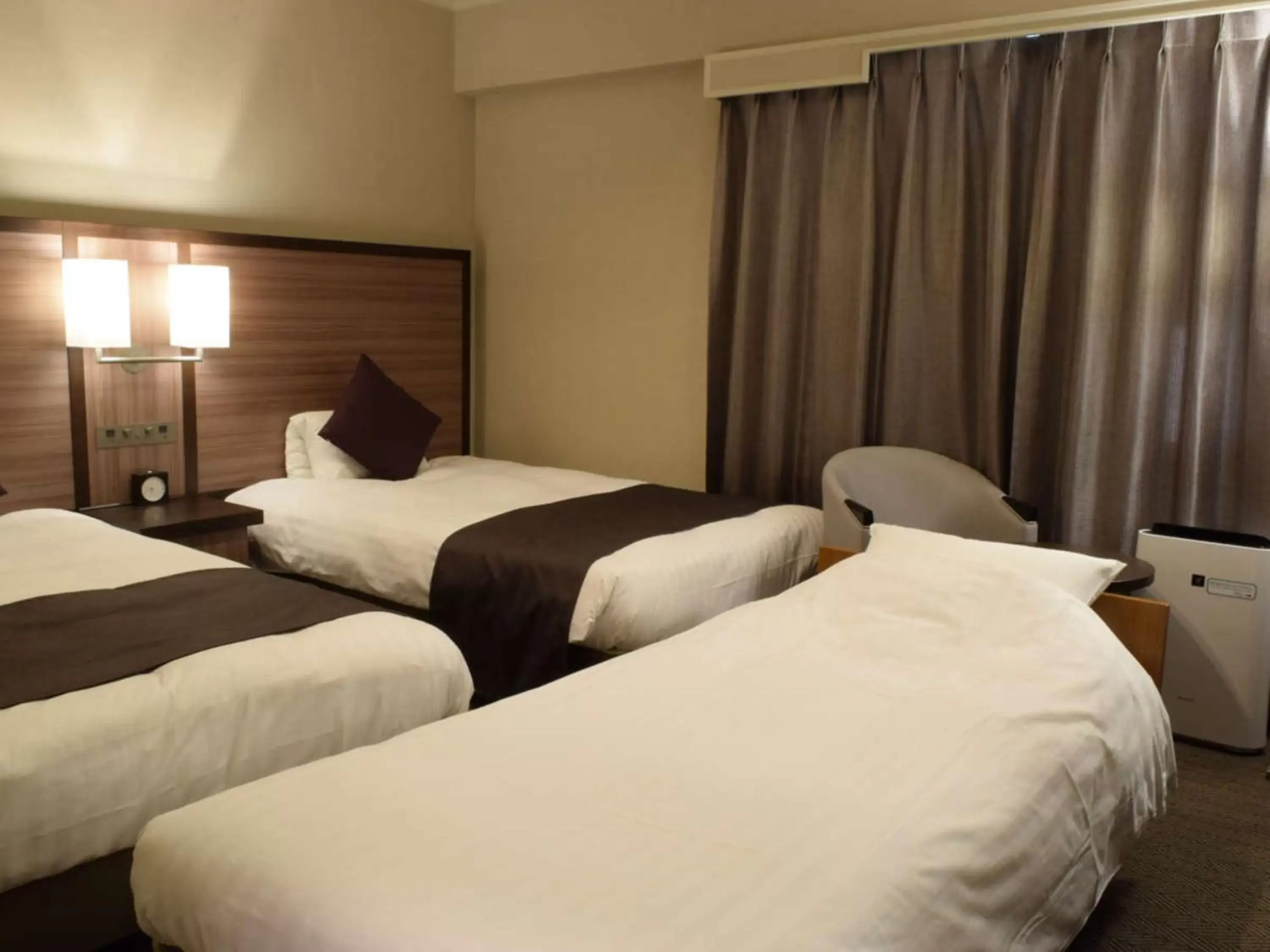 Photo of the whole room, Bed in Takamatsu Kokusai Hotel