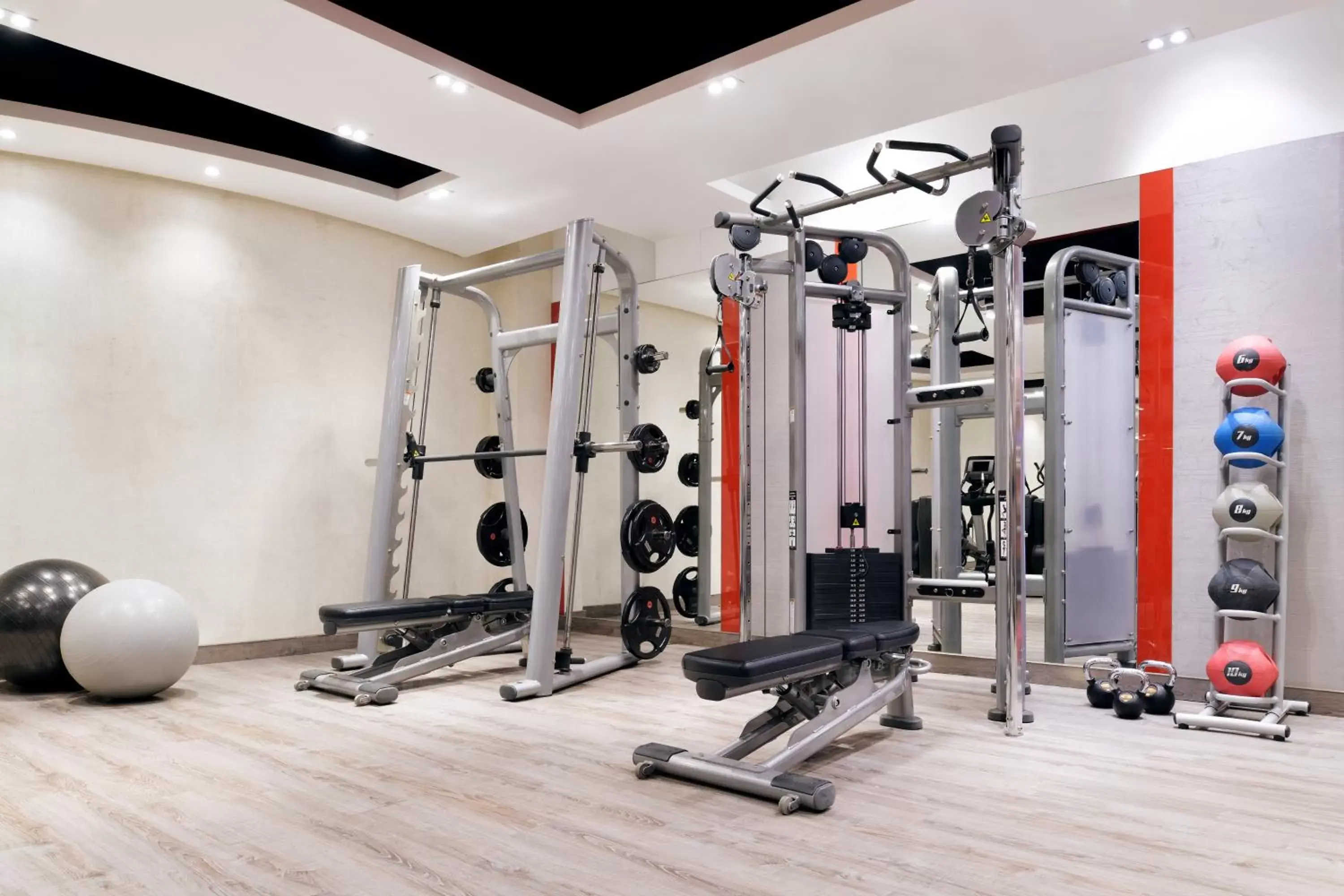 Spa and wellness centre/facilities, Fitness Center/Facilities in Mövenpick Hotel Karachi
