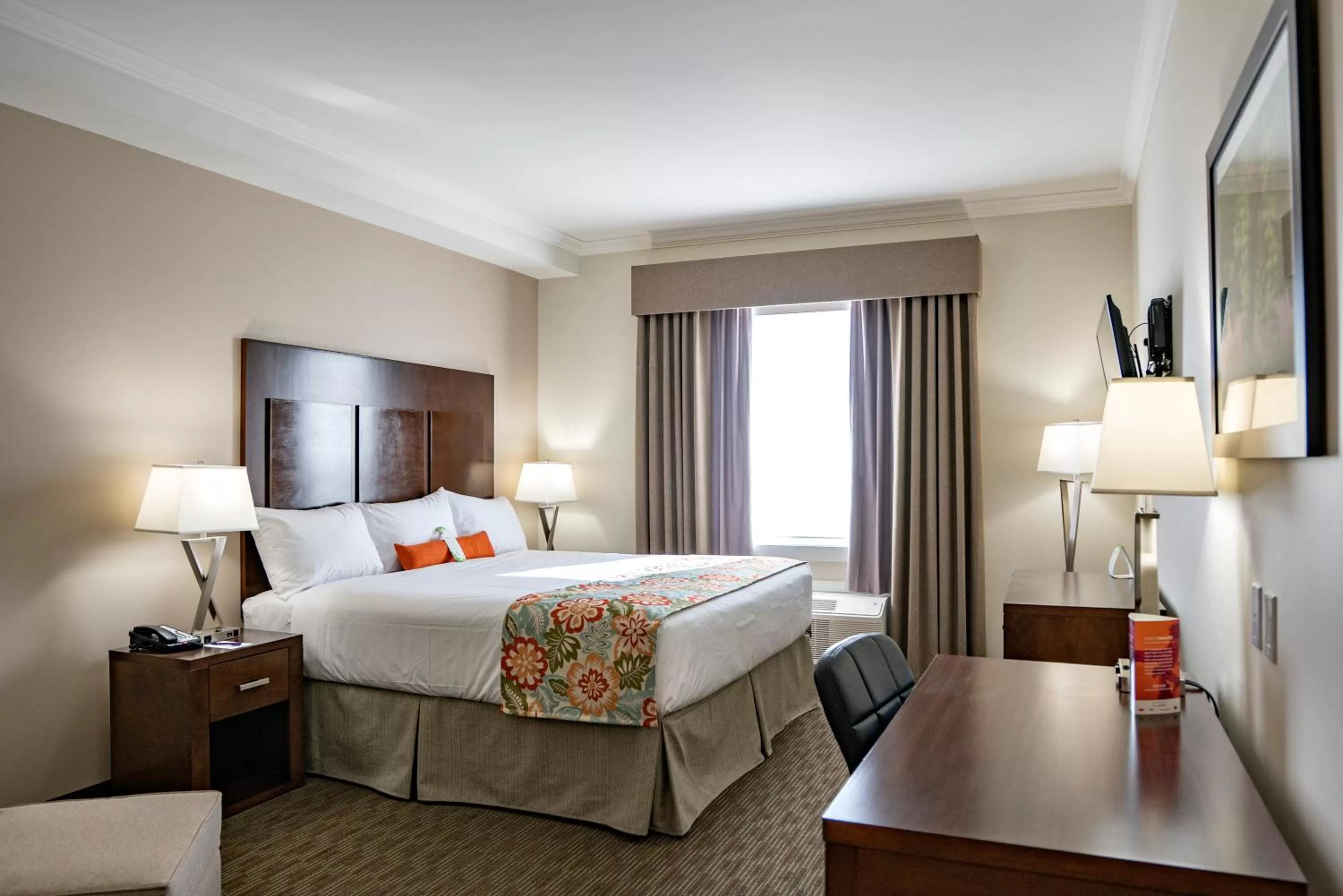 Photo of the whole room, Bed in Coast Oliver Hotel