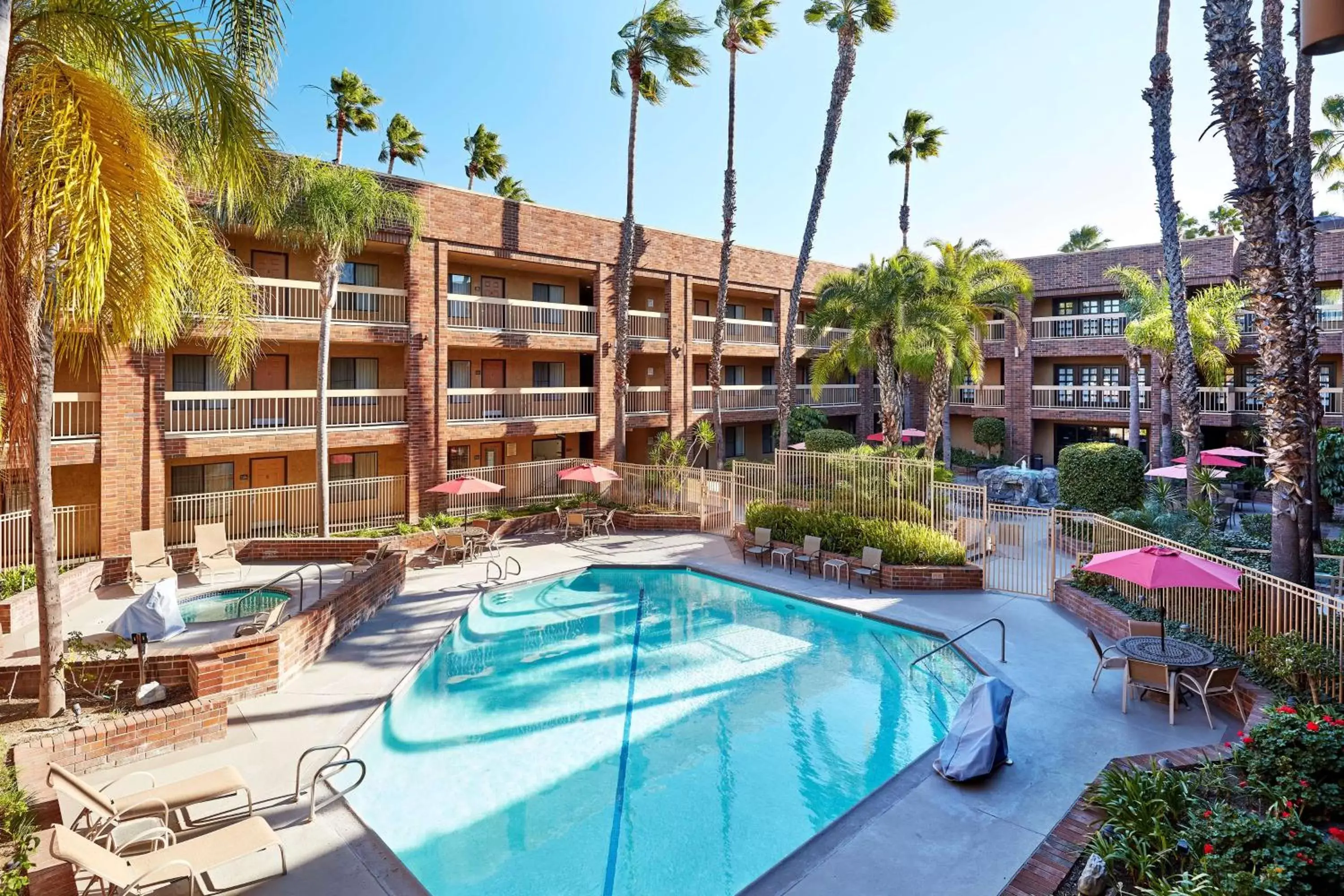 Activities, Swimming Pool in Best Western Plus Meridian Inn & Suites, Anaheim-Orange