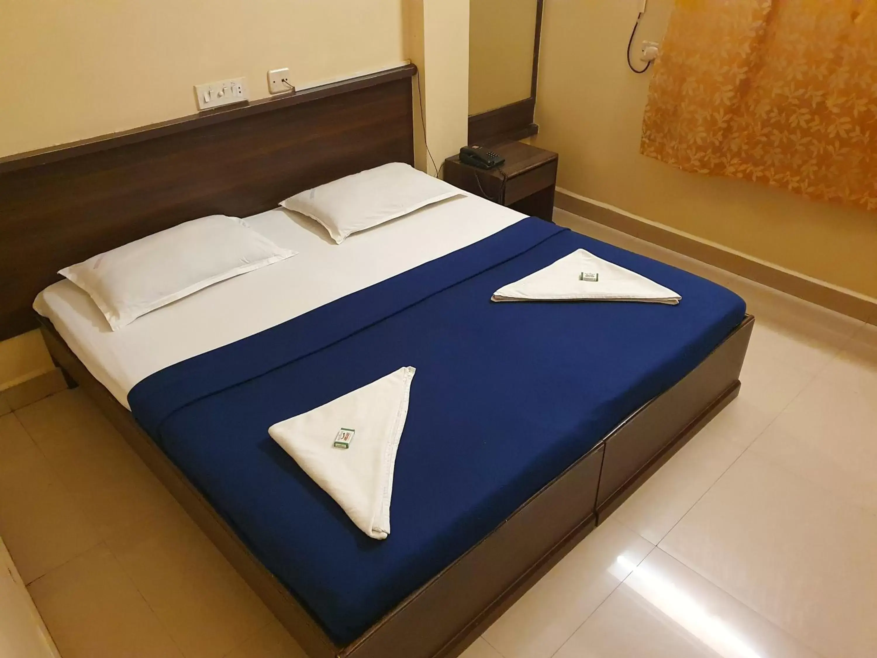 Standard Double Room - single occupancy in BHIMAS INN -Puratchi Thalaivar Dr M G Ramachandran Central Railway Station Chennai Standard Double Room - single occupancy in BHIMAS INN -Puratchi Thalaivar Dr M G Ramachandran Central Railway Station Chennai