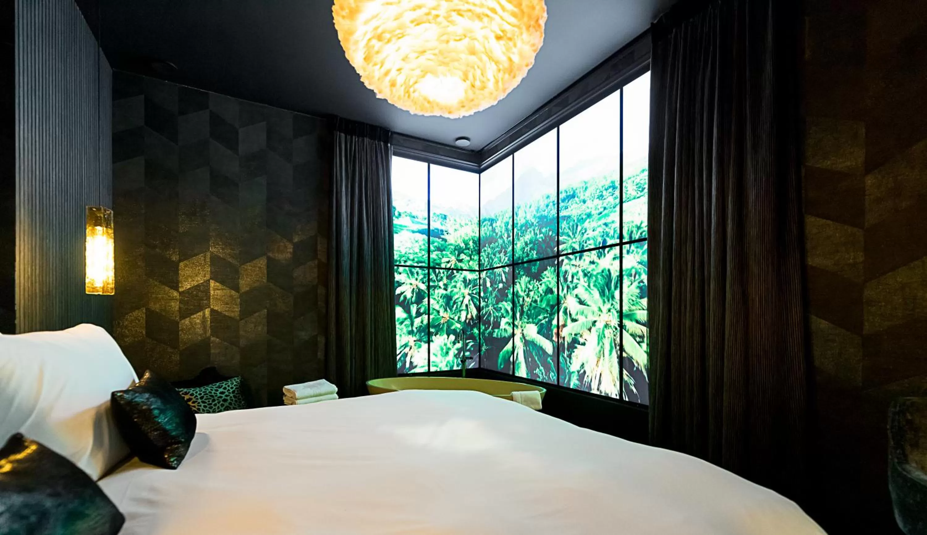 Bedroom, Bed in Hotel de Leijhof Oisterwijk