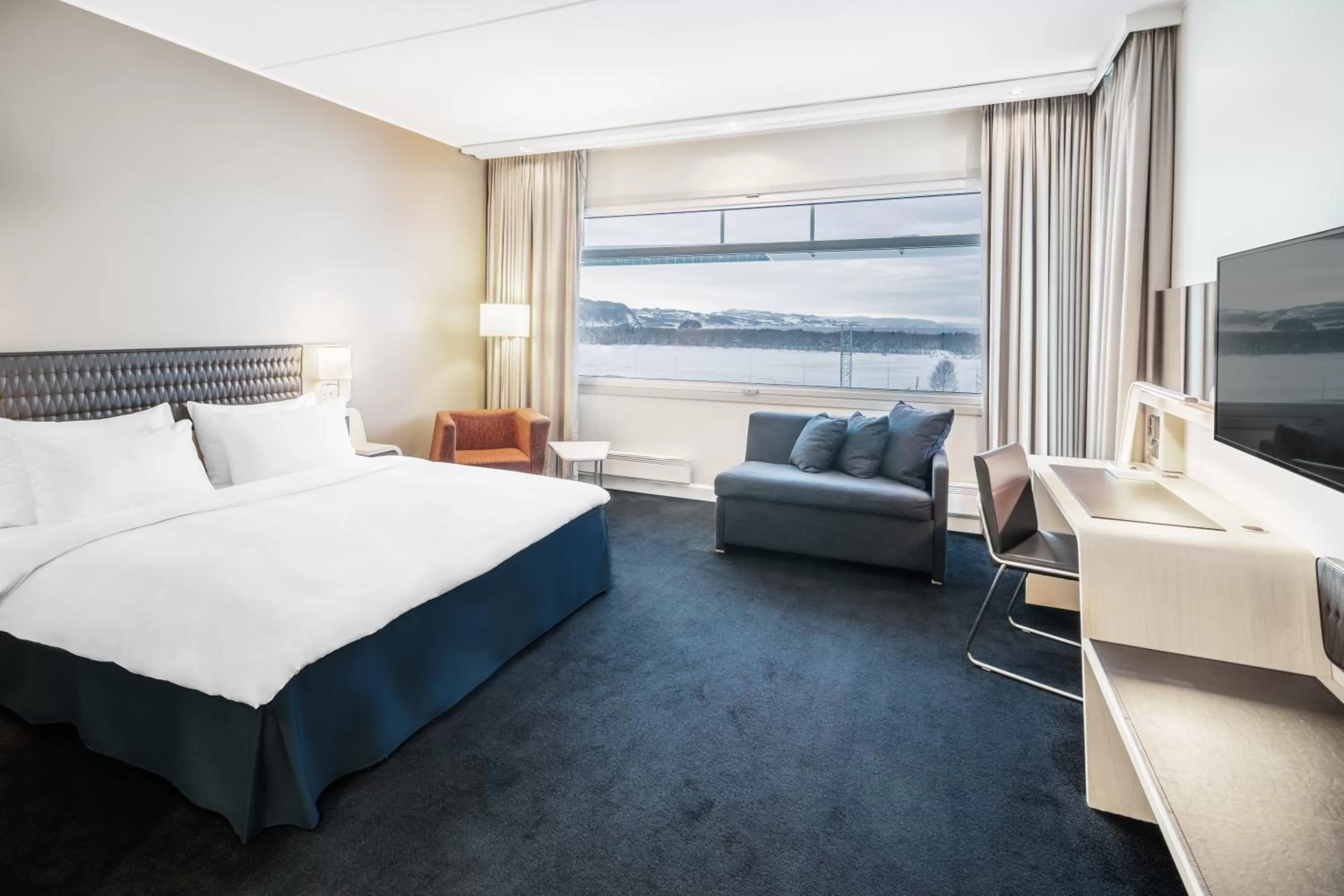 Photo of the whole room, Bed in Radisson Blu Hotel, Trondheim Airport