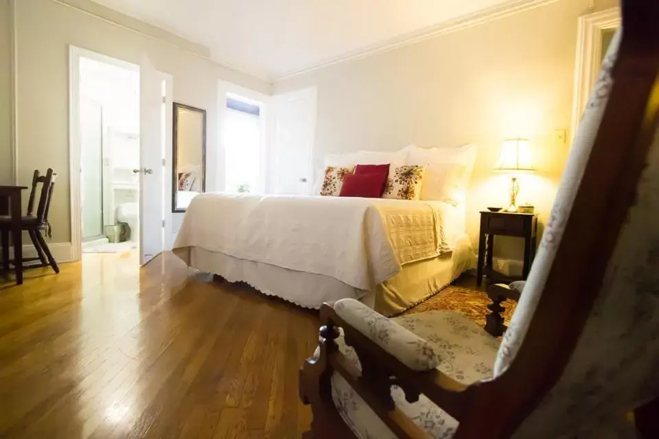 Bathroom, Seating Area in A and FayeBed and Breakfast, Inc,