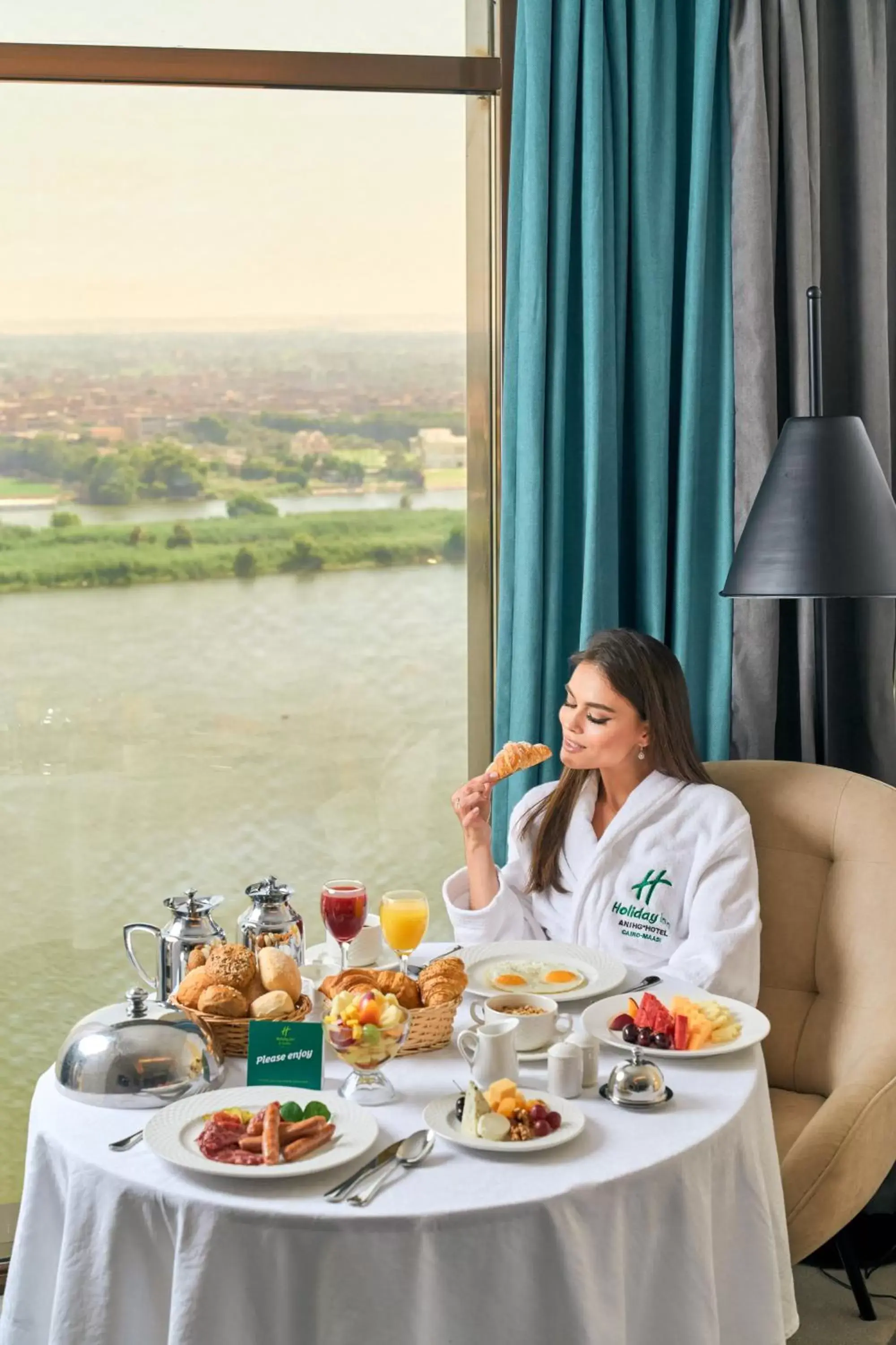 Food and drinks in Holiday Inn & Suites - Cairo Maadi by IHG Food and drinks in Holiday Inn & Suites - Cairo Maadi by IHG