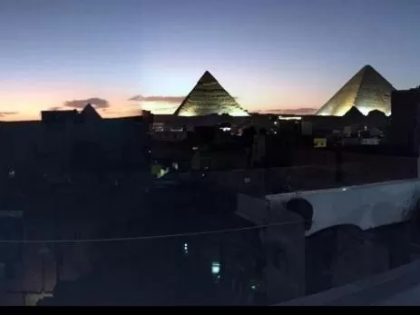 Sunrise in Eagles Pyramids View