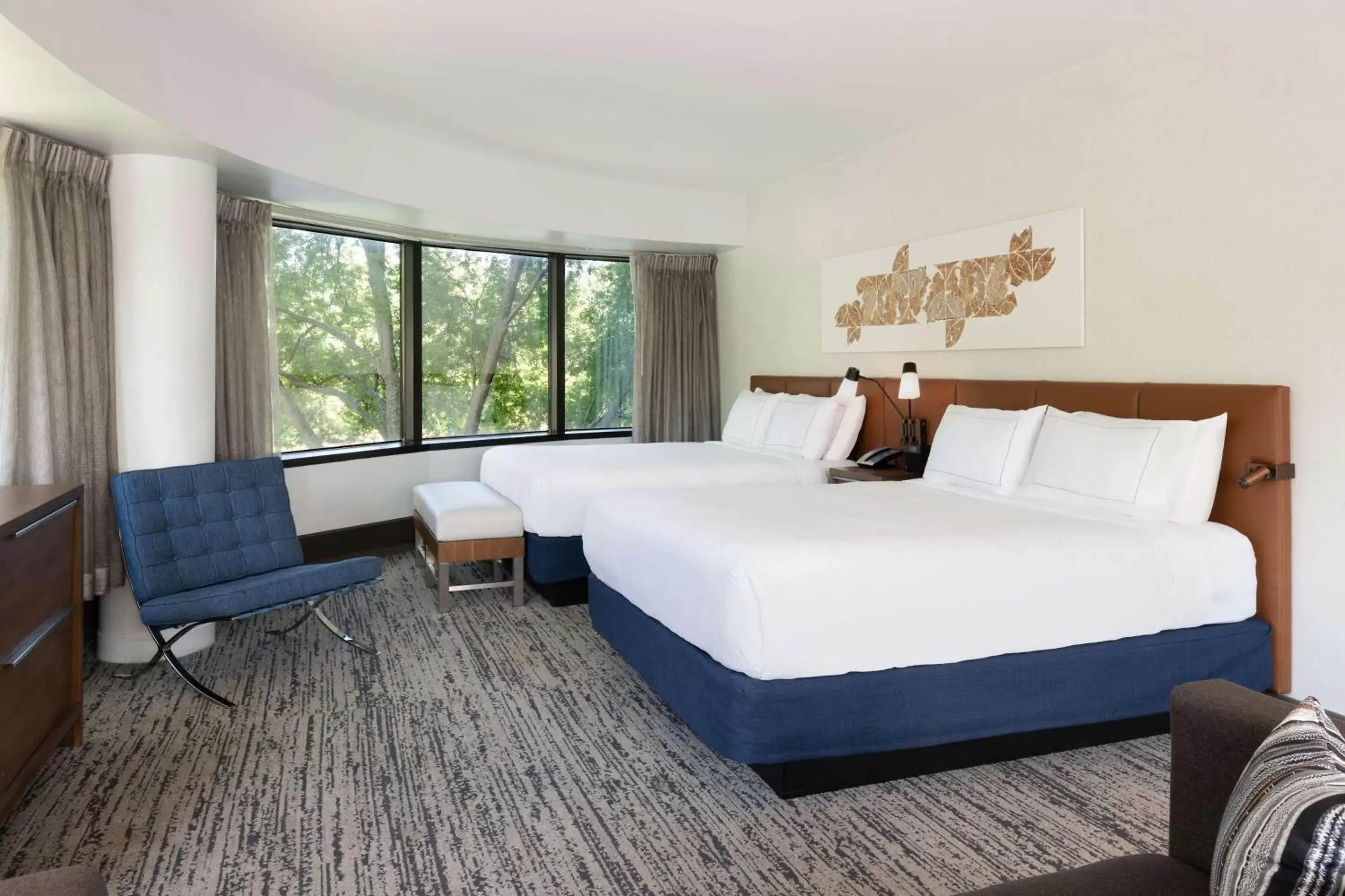 Bed in Hilton Fairfax, Va