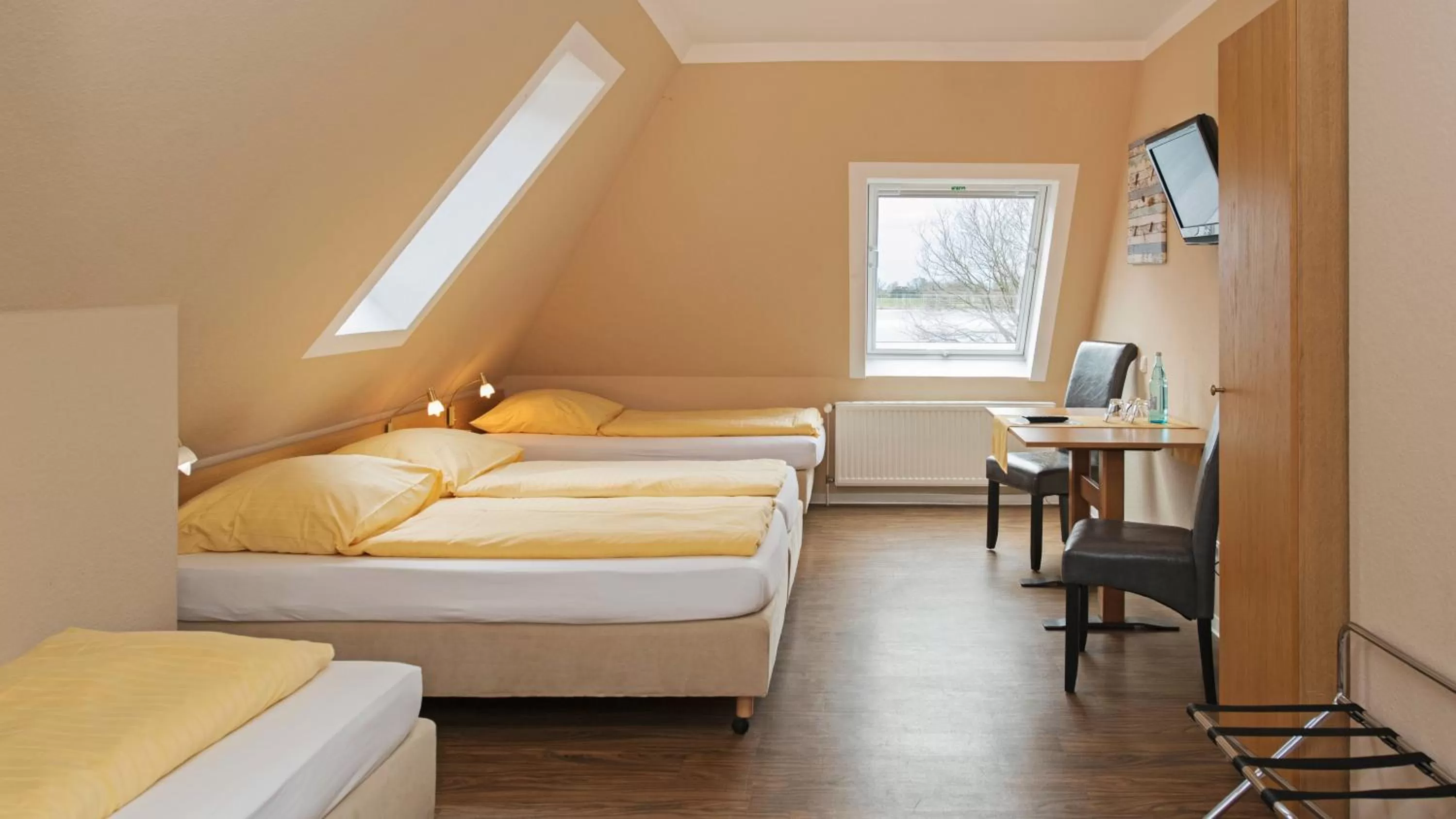 Bed in Achilleon III